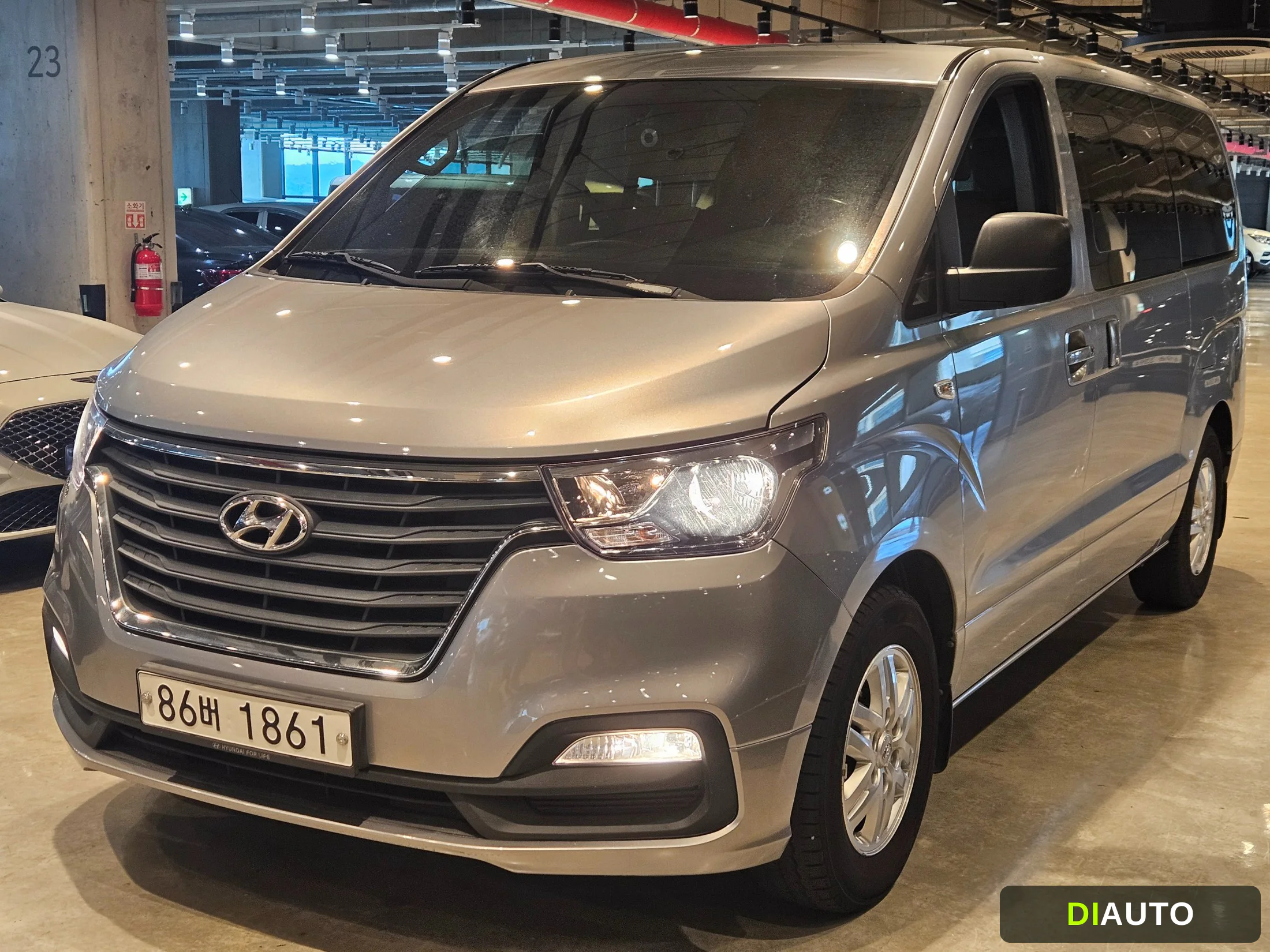 Hyundai Starex