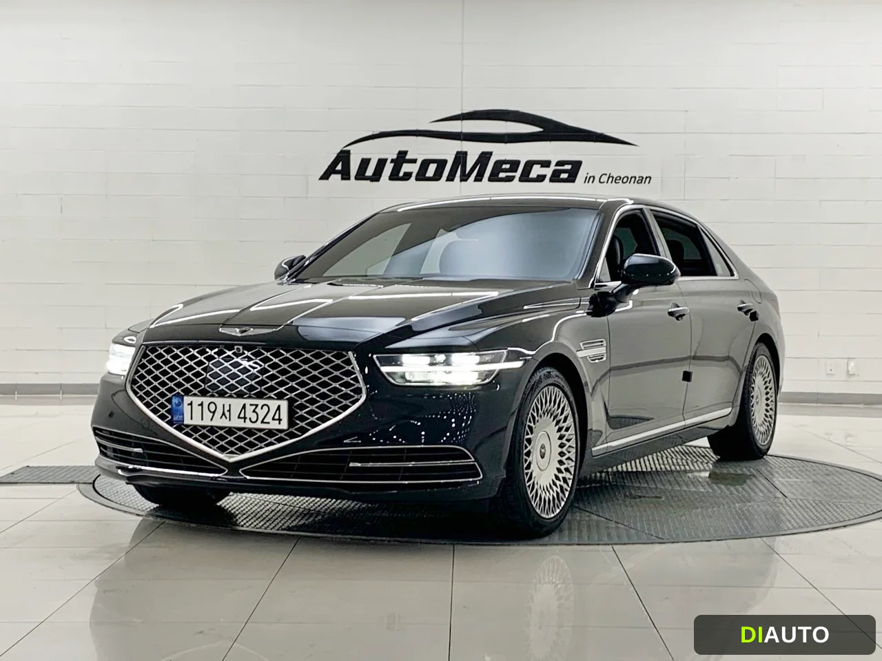 Genesis G90