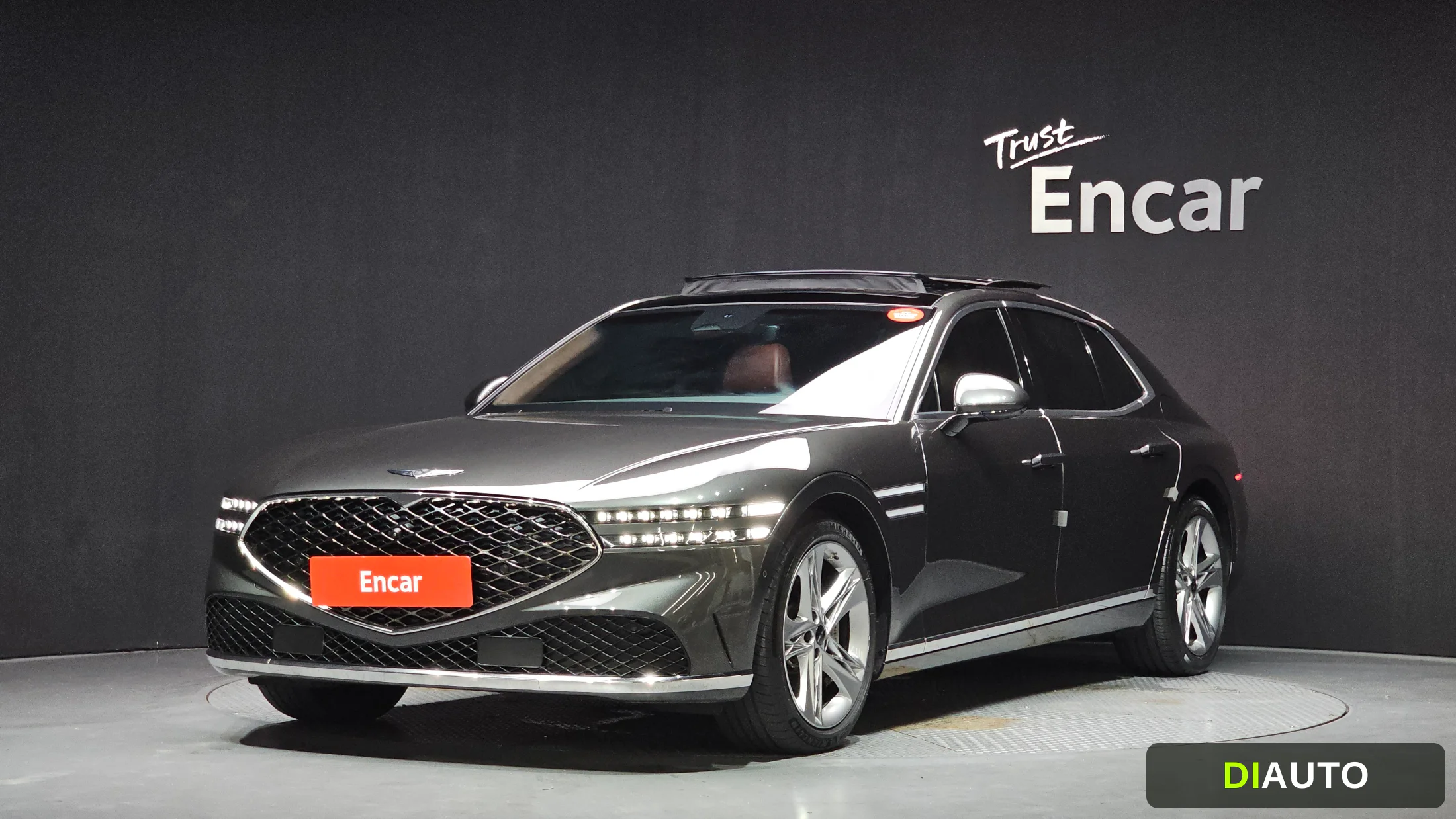 Genesis G90