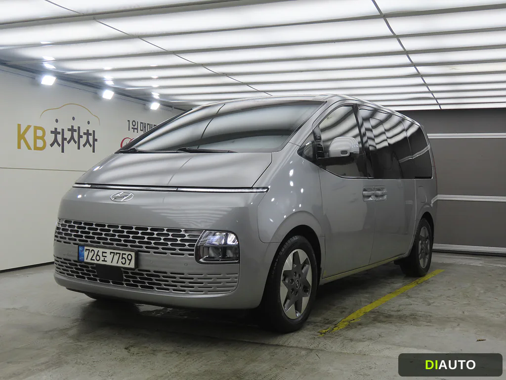 Hyundai Staria