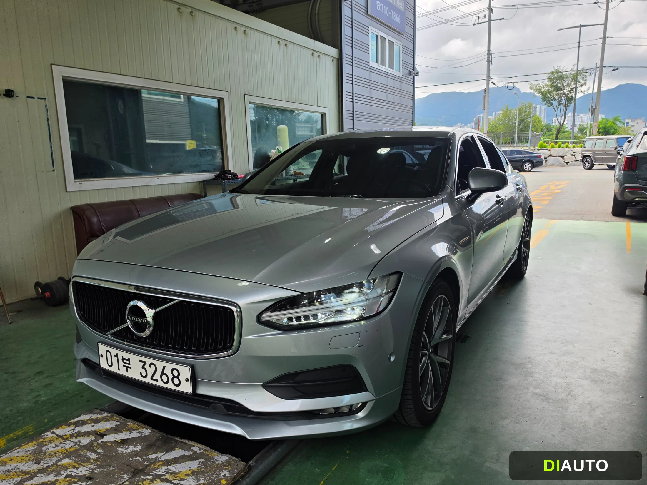 Volvo S90