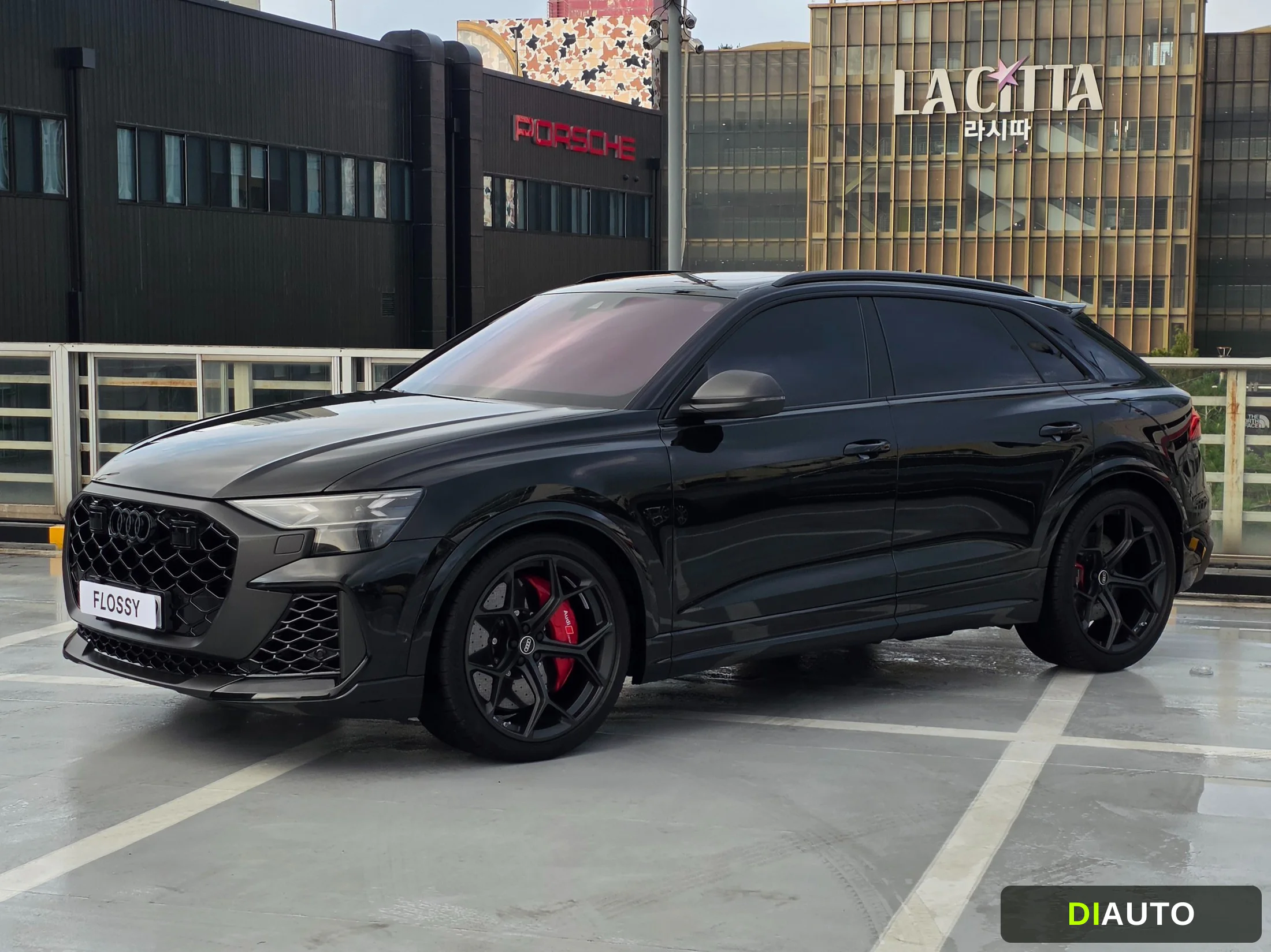 Audi RSQ8