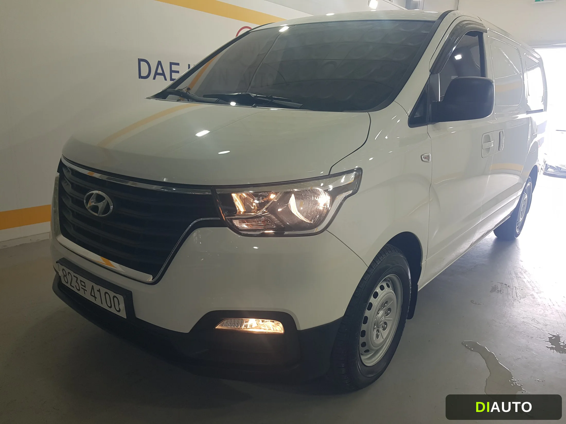 Hyundai Starex