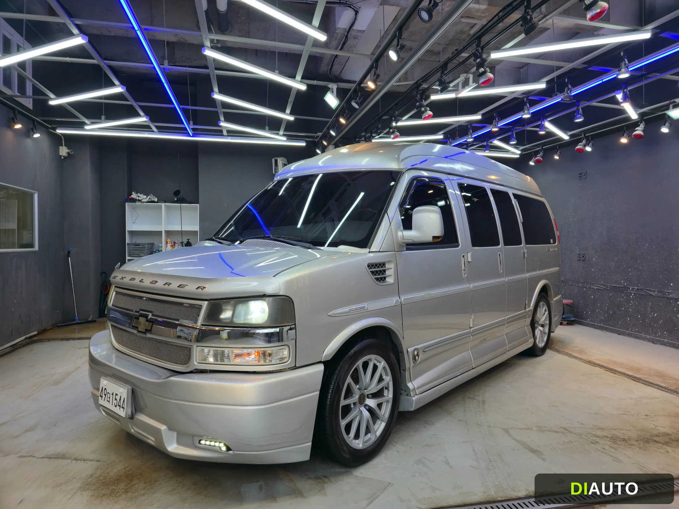 Chevrolet Express Van