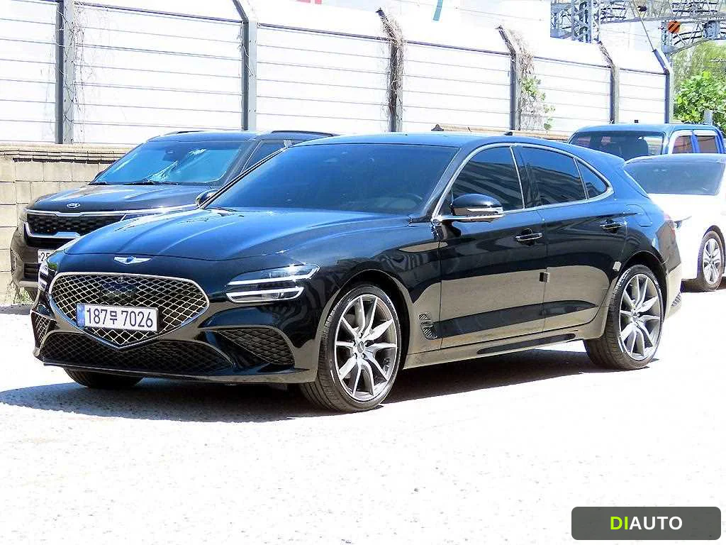 Genesis G70