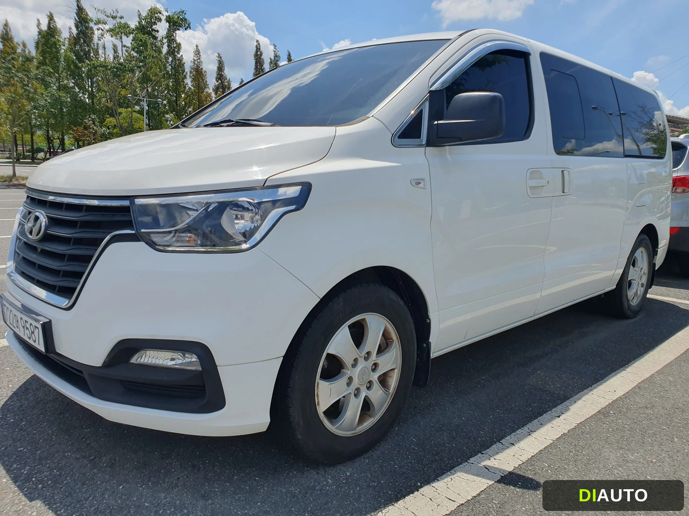 Hyundai Starex