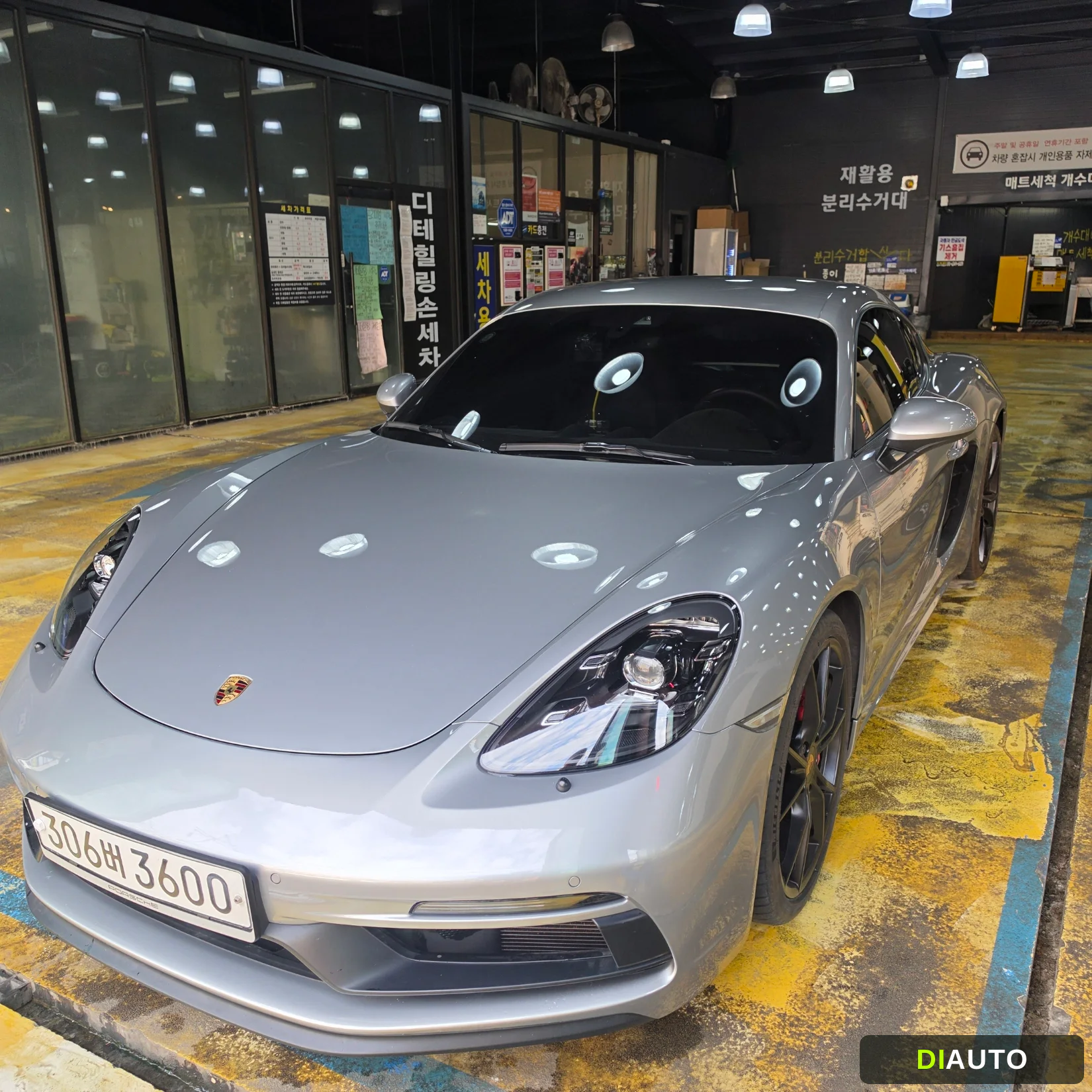 Porsche 718
