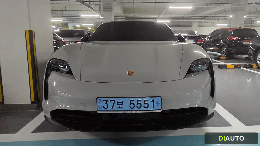 Porsche Taycan