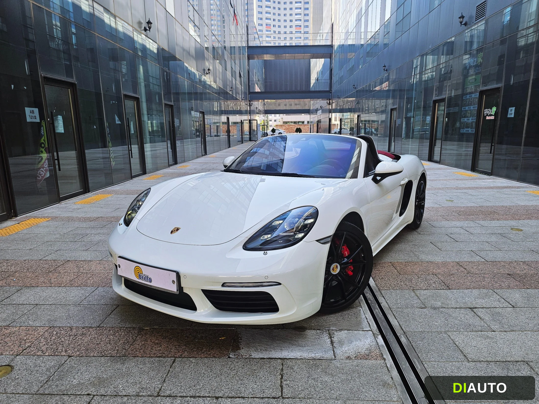 Porsche 718