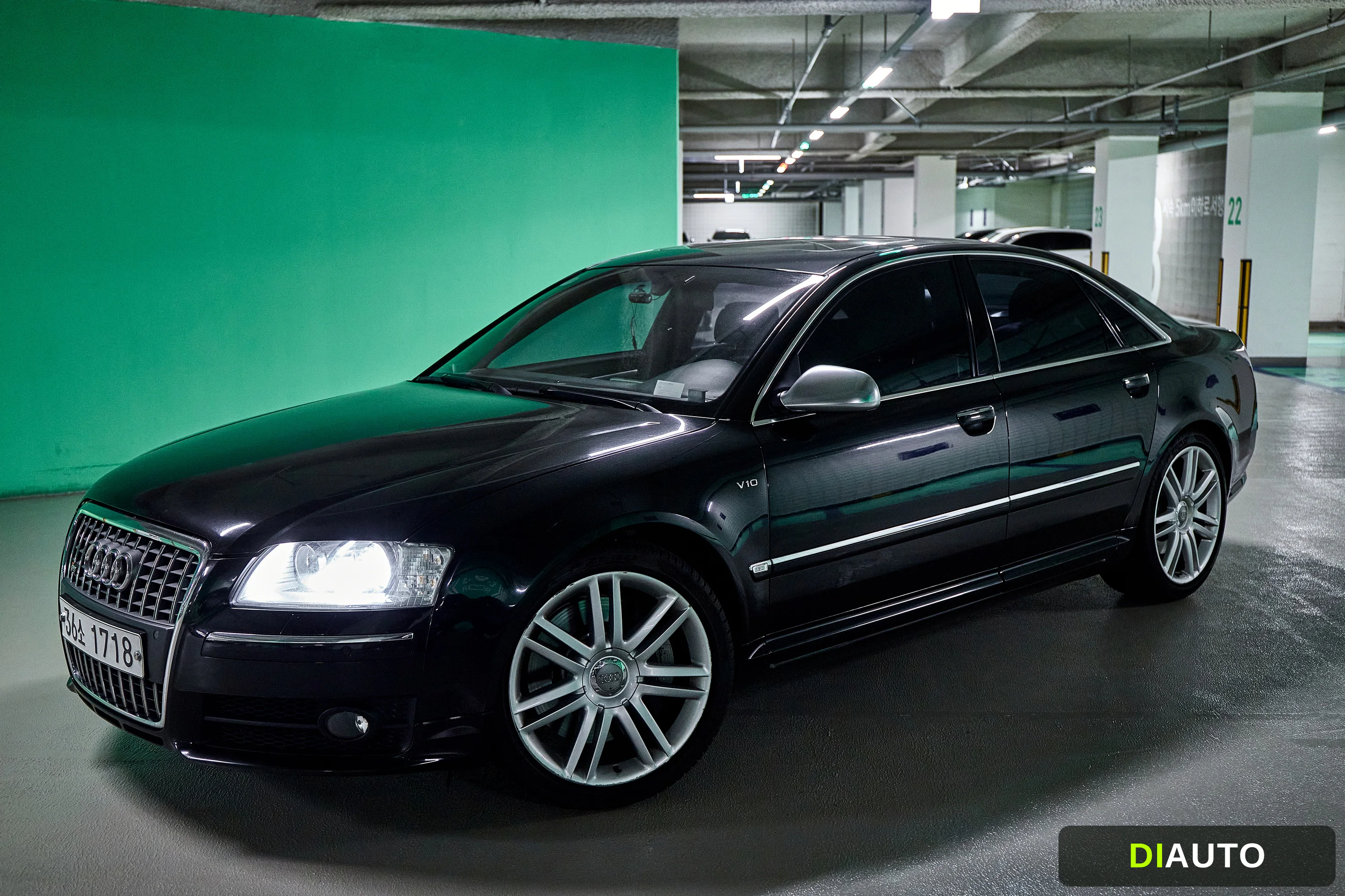 Audi S8