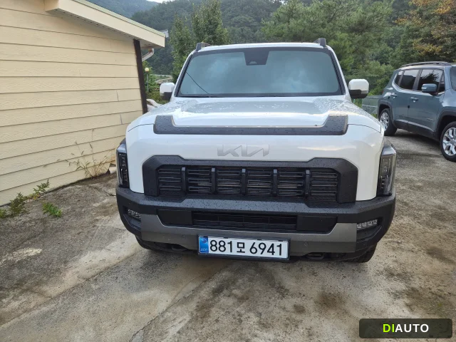 Kia Tasman