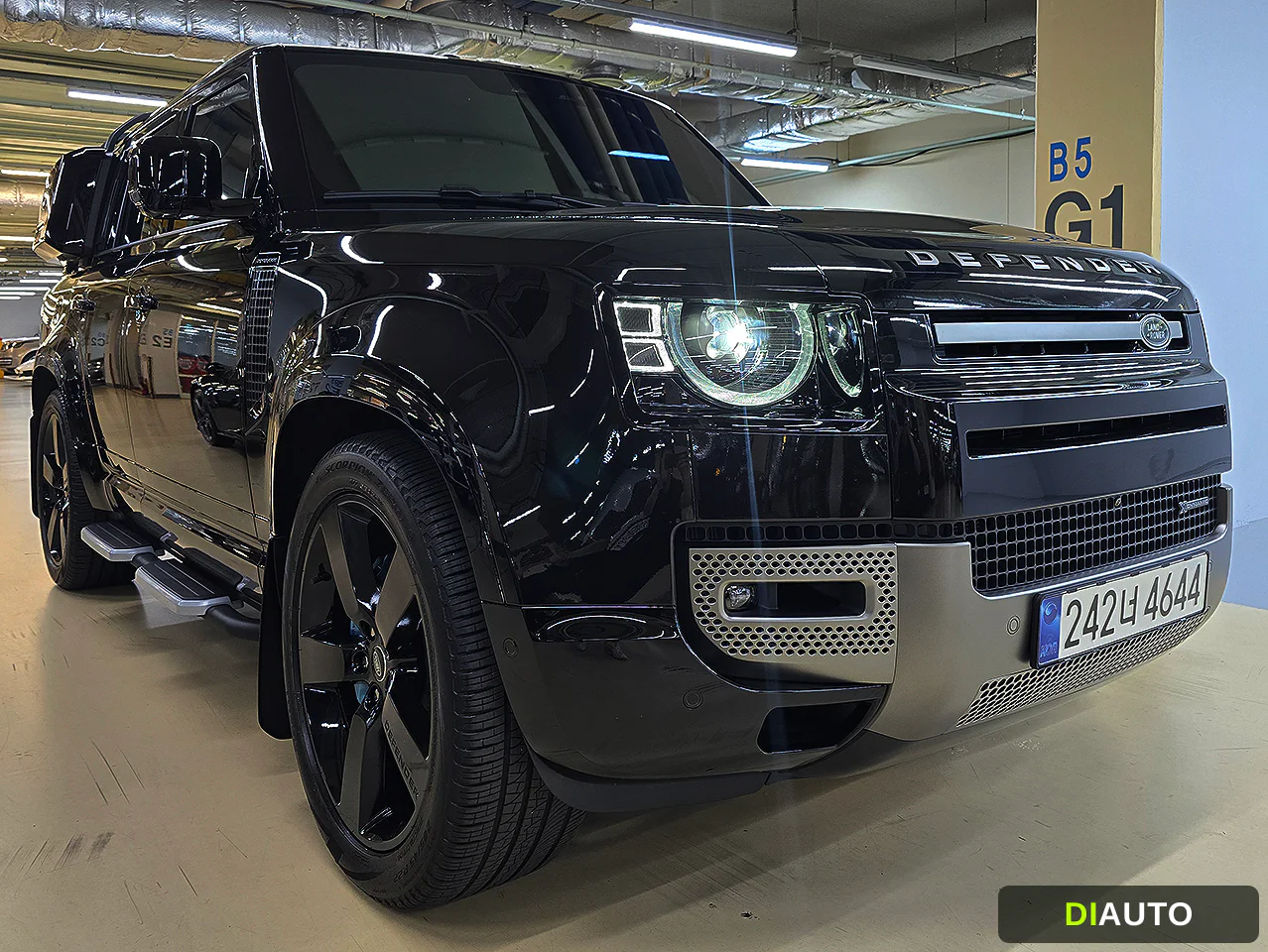 Land Rover Defender