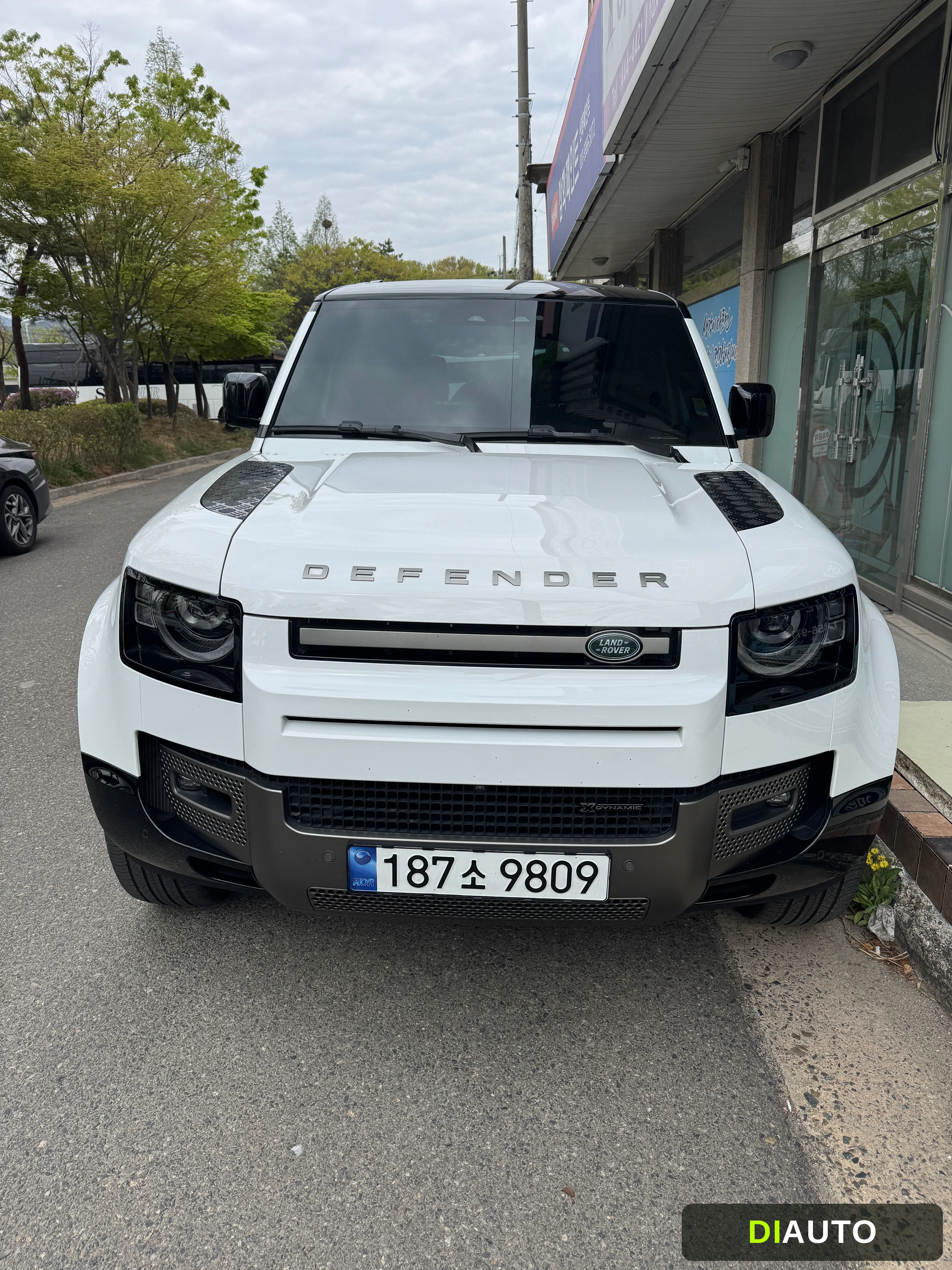 Land Rover Defender
