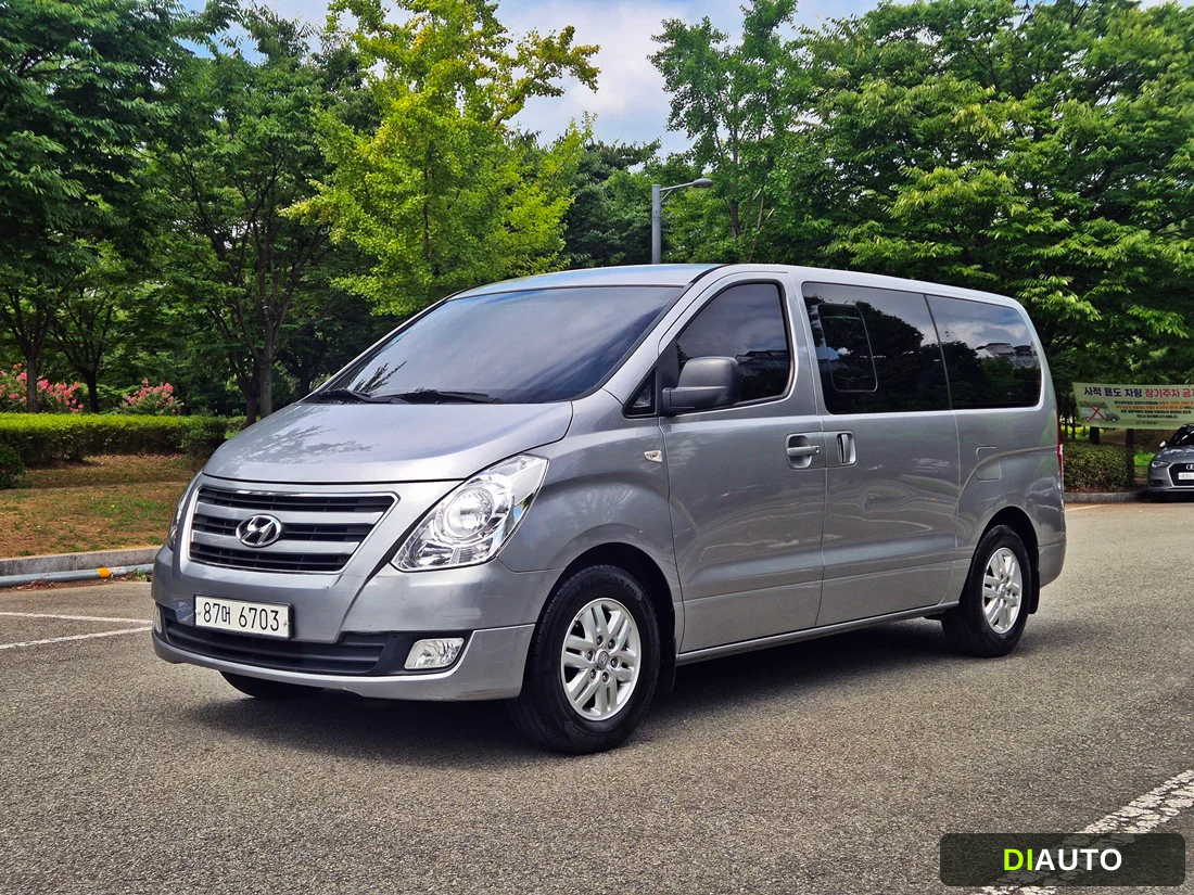 Hyundai Starex