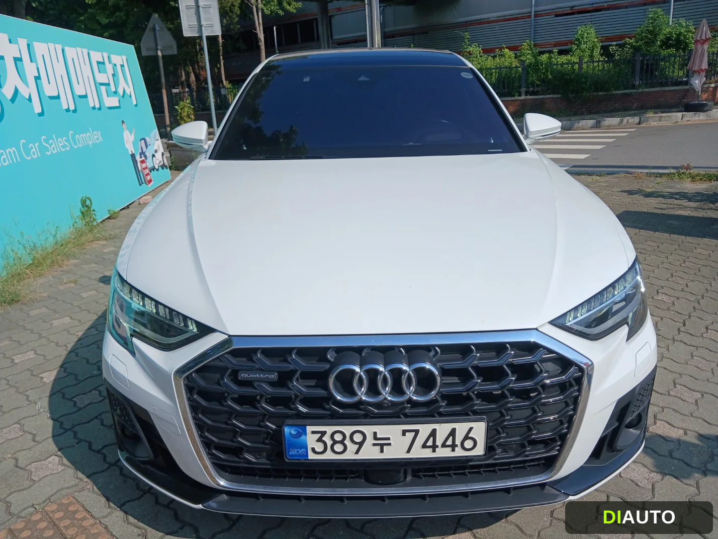 Audi A8