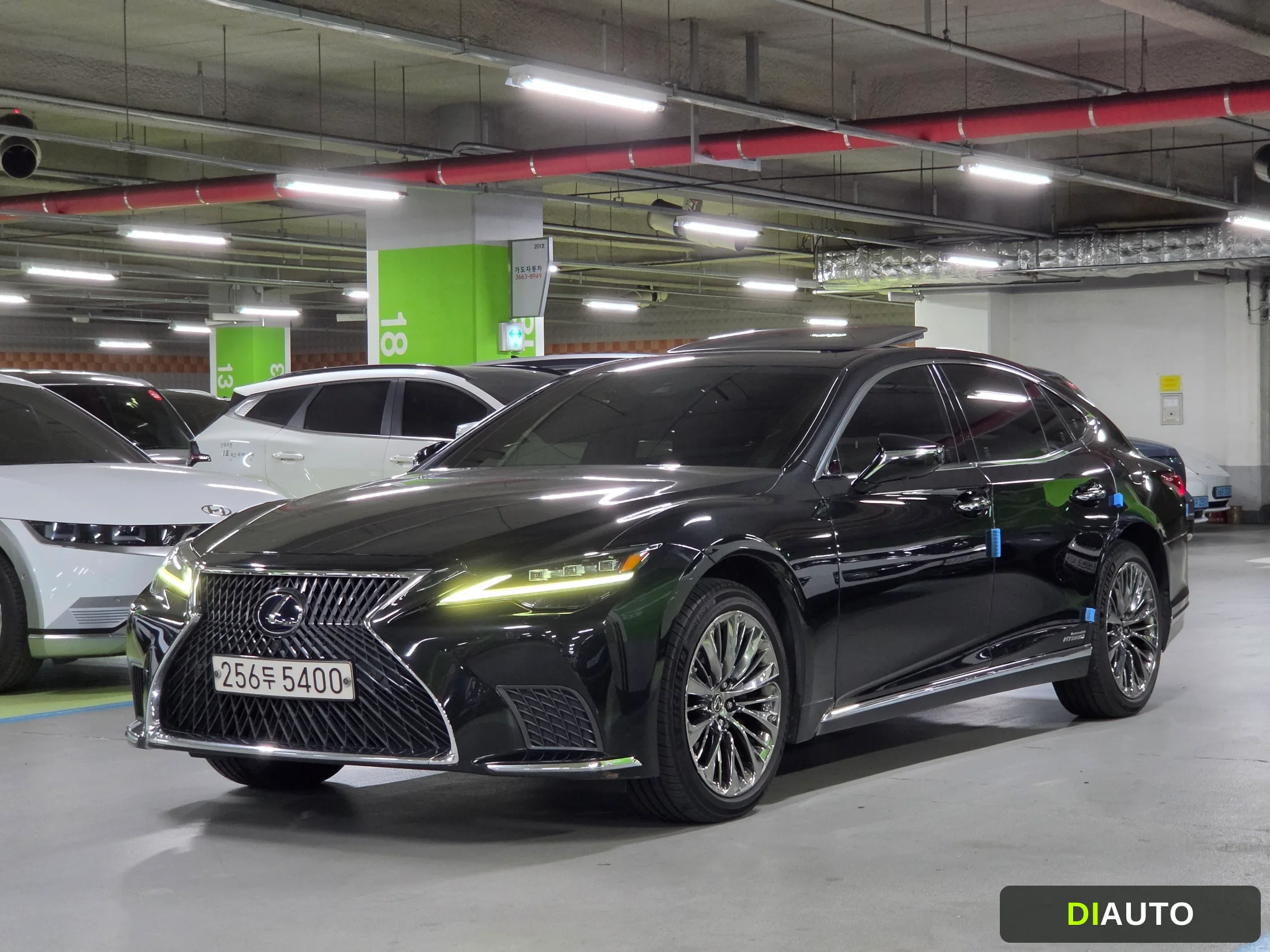 Lexus LS