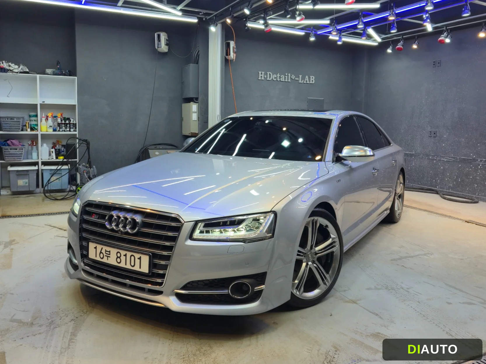 Audi S8