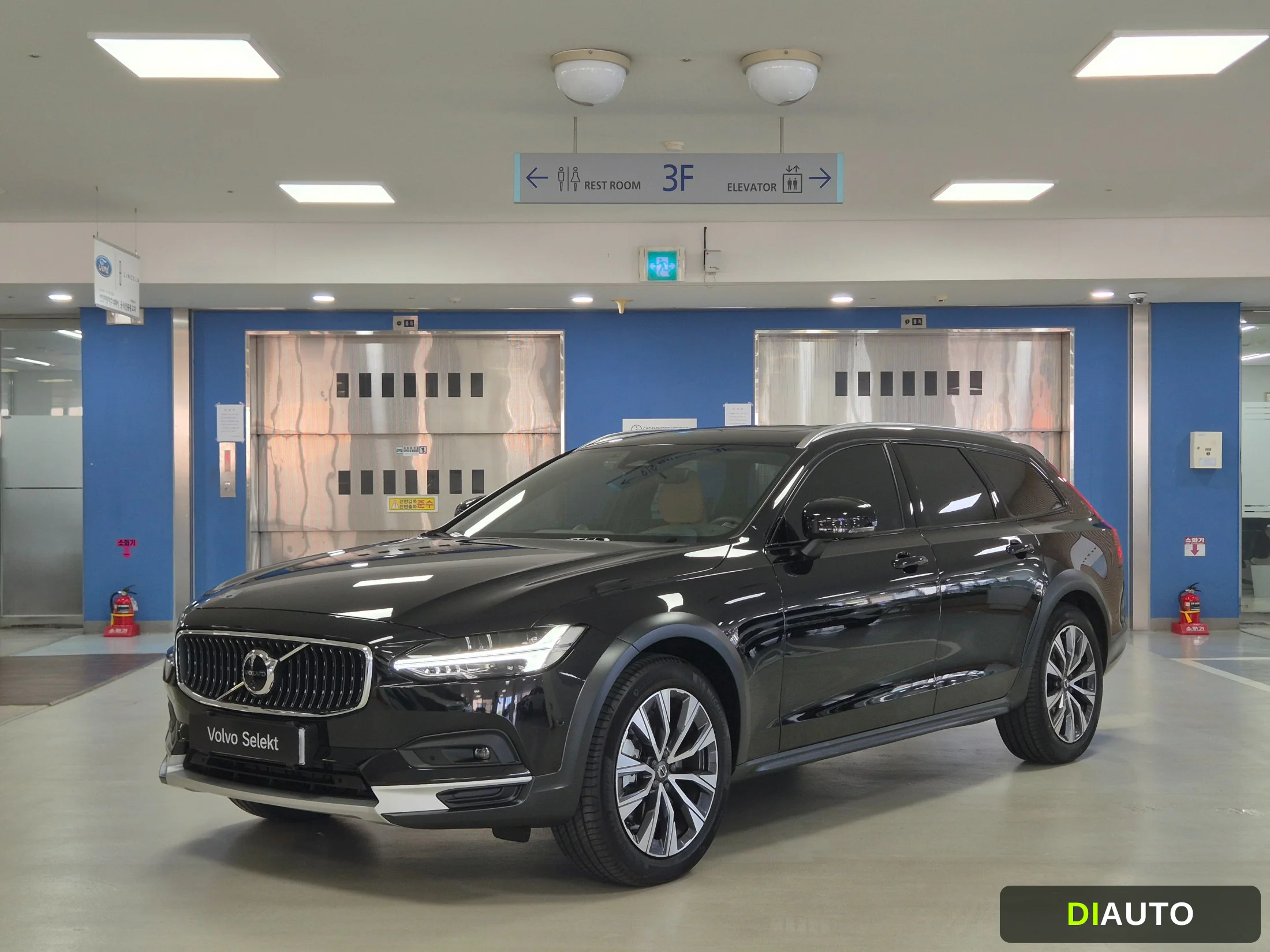 Volvo V90