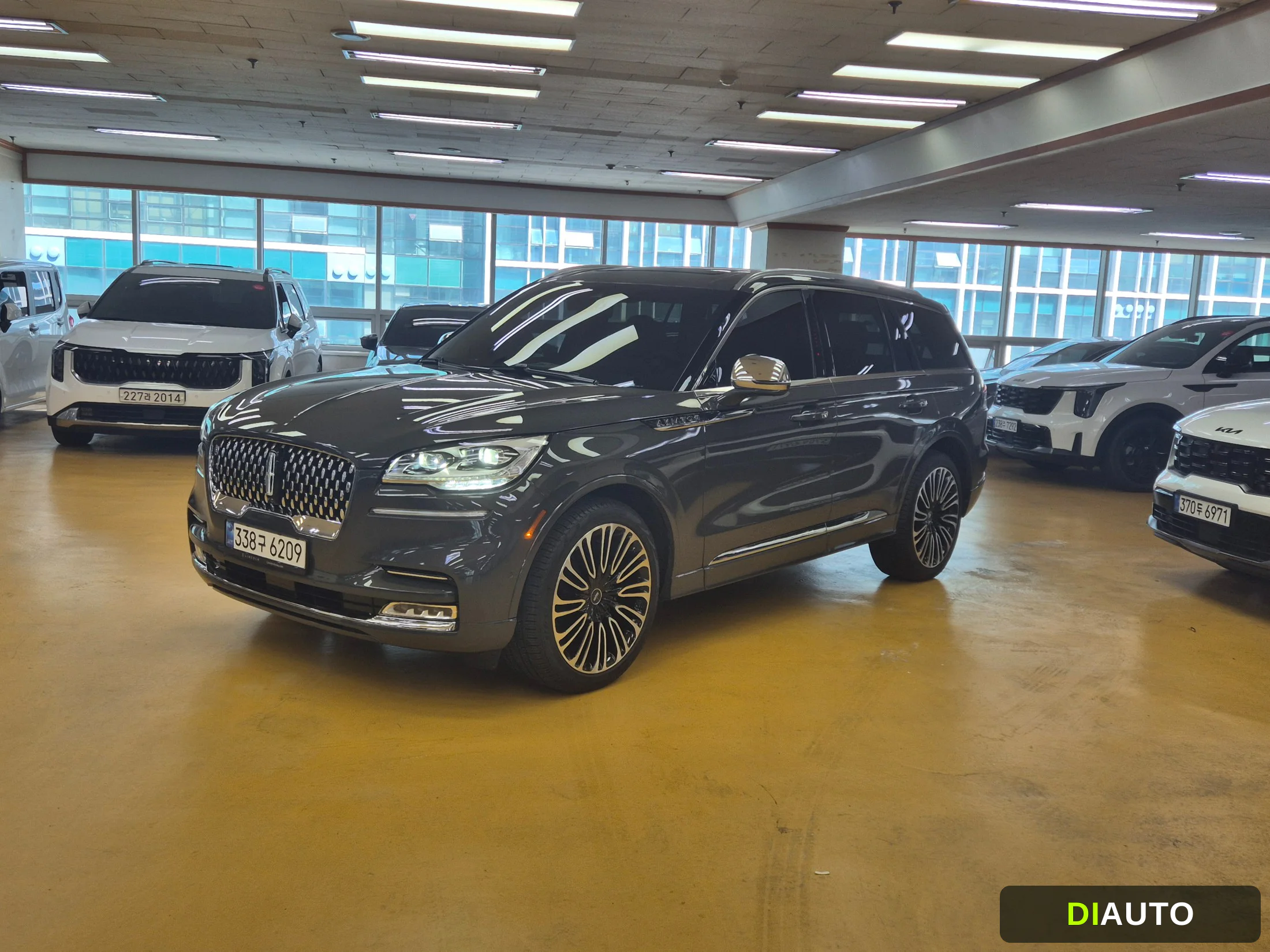 Lincoln Aviator