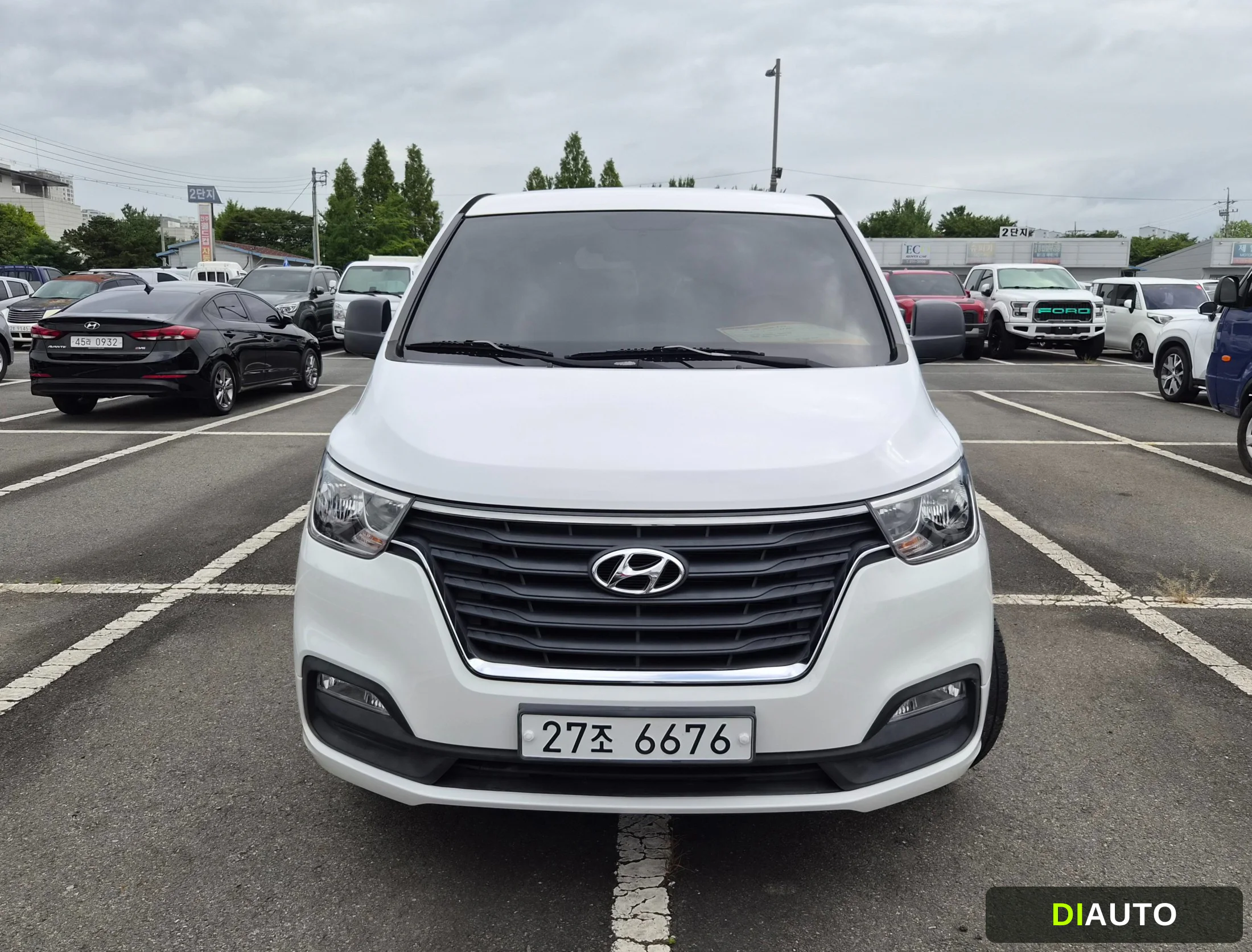 Hyundai Starex