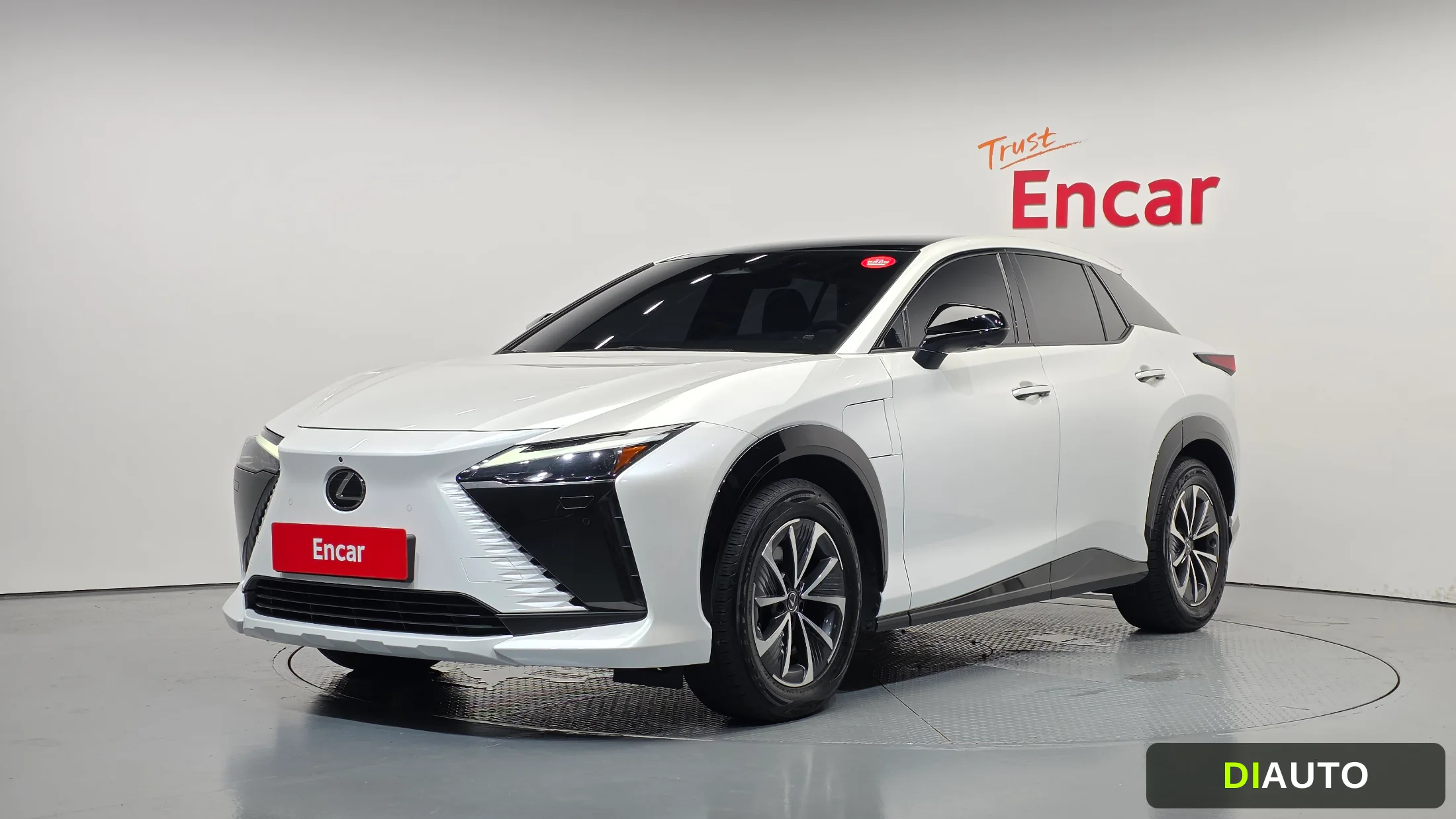 Lexus RZ