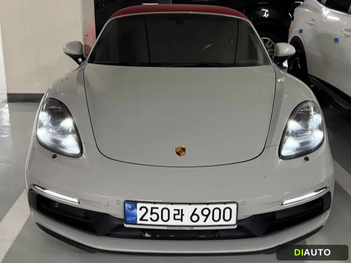 Porsche 718