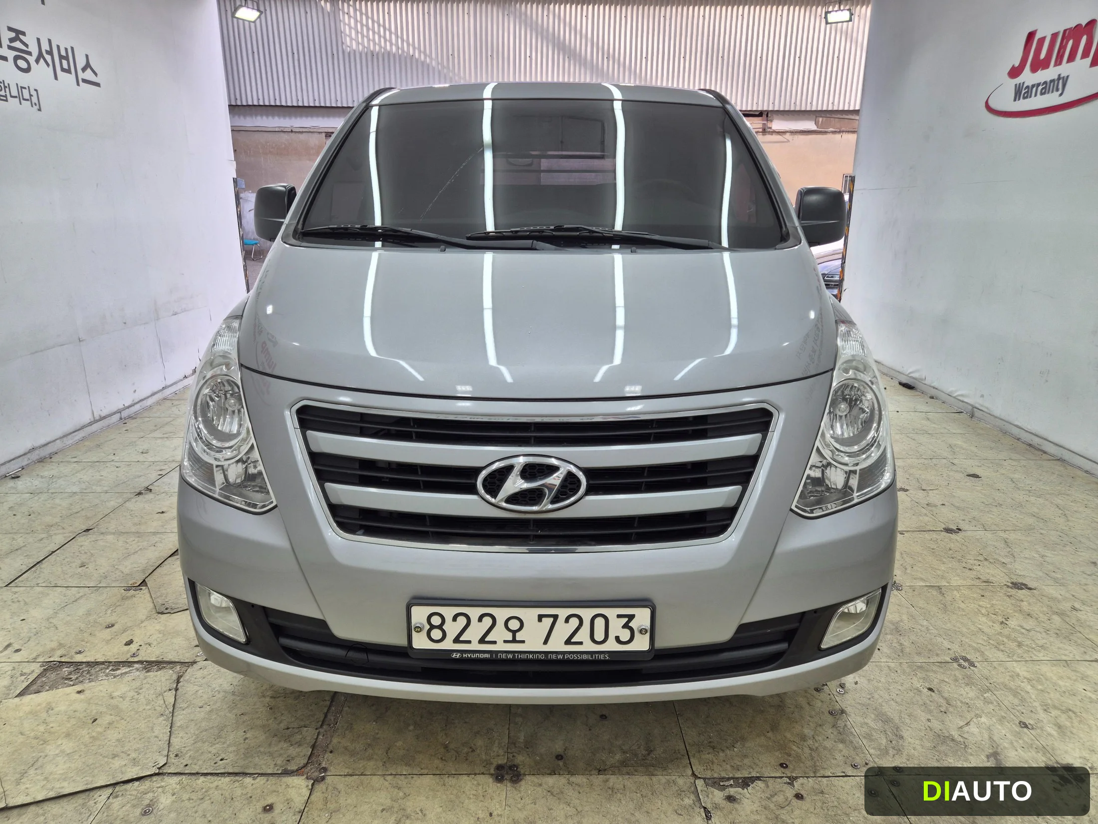 Hyundai Starex