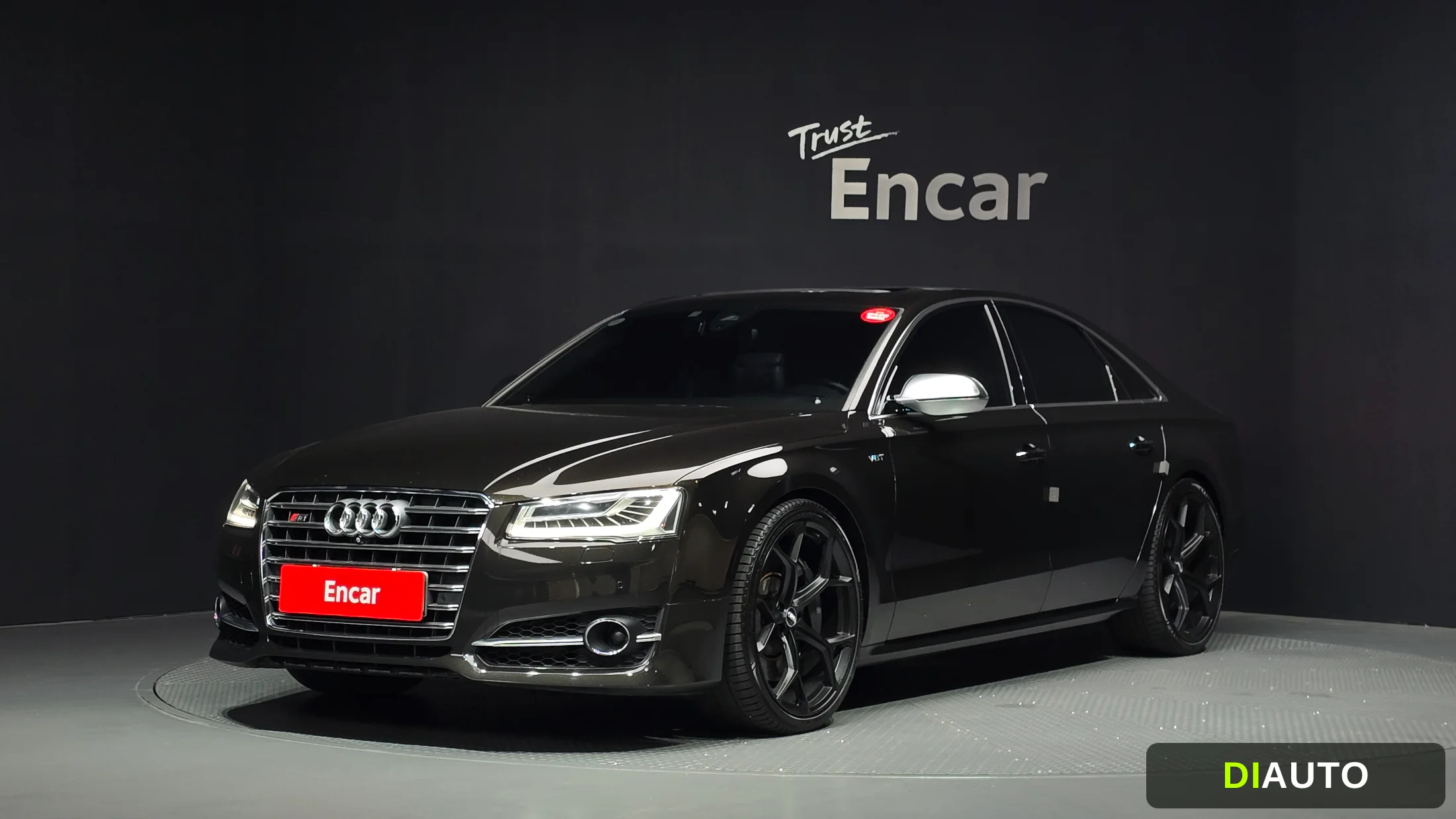 Audi S8