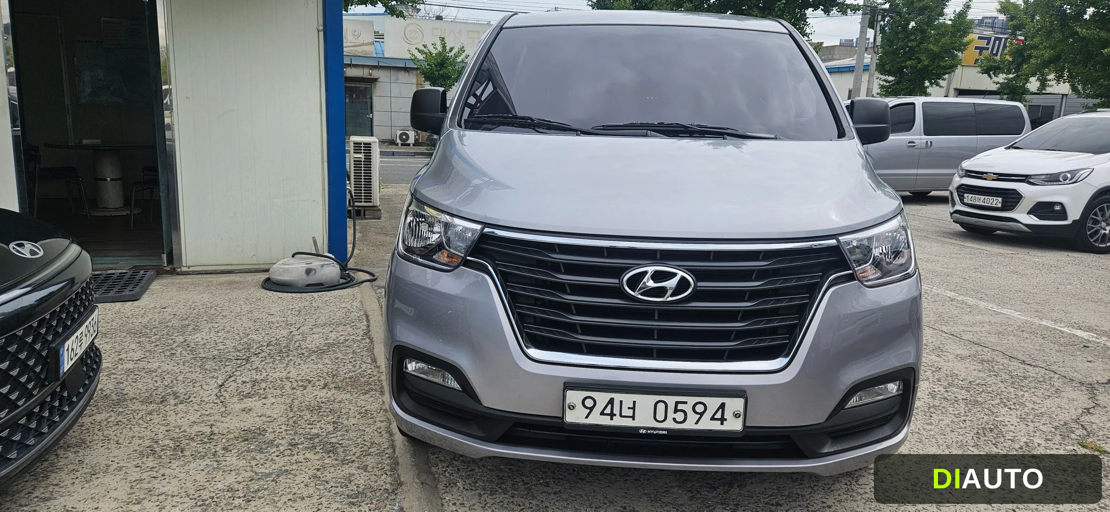 Hyundai Starex