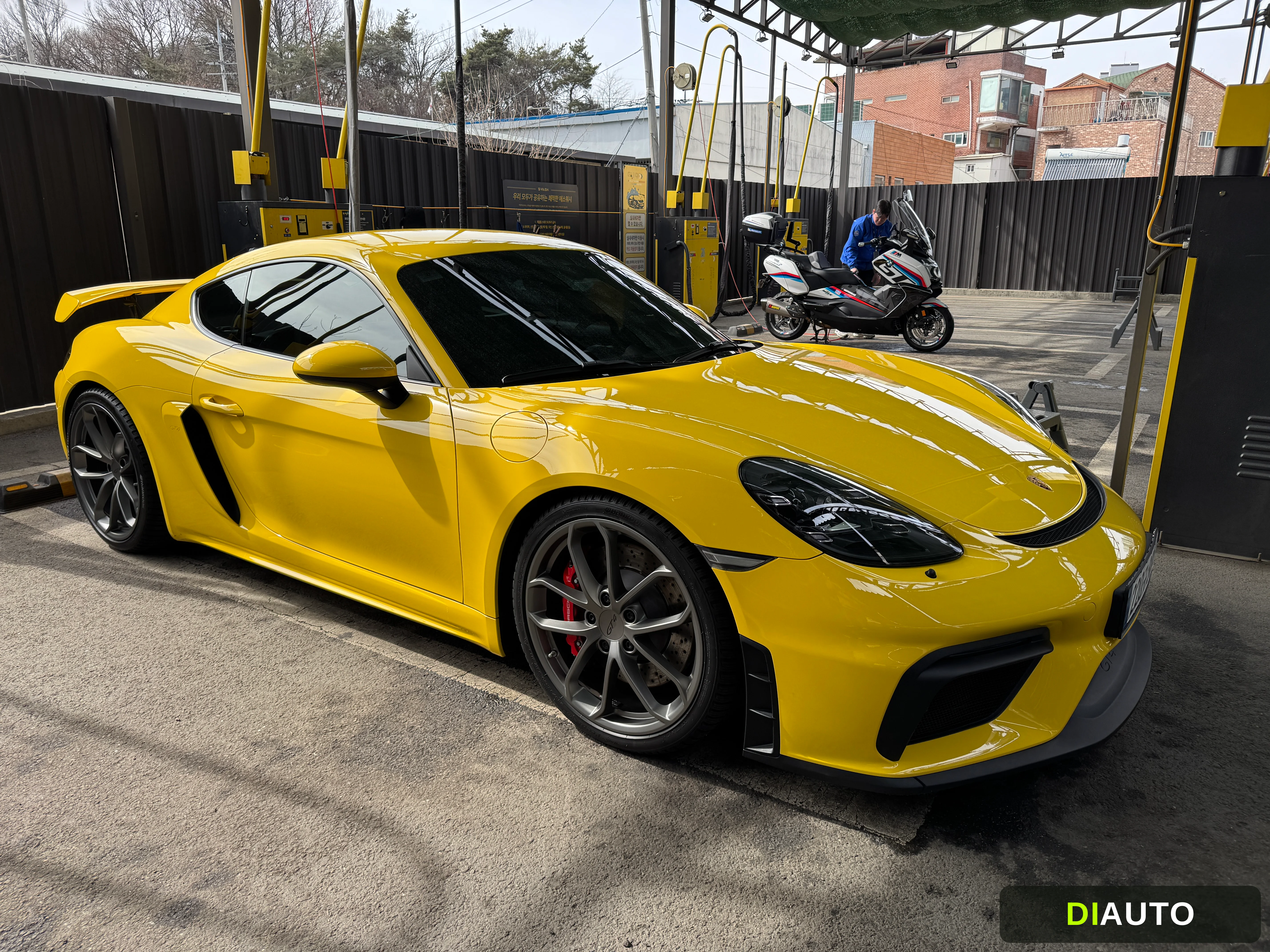 Porsche 718