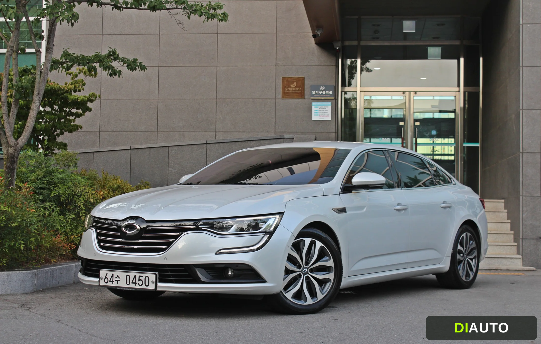 Renault-KoreaSamsung SM6
