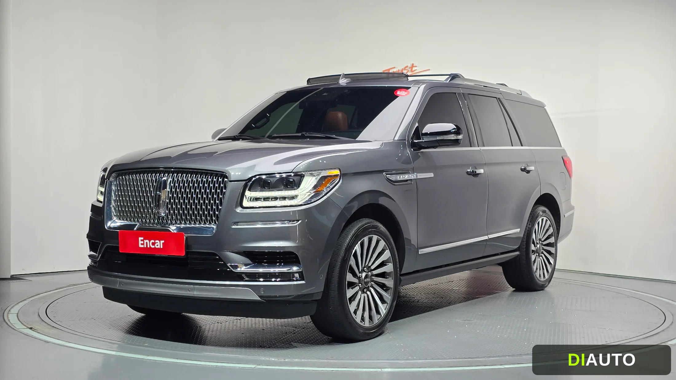 Lincoln Navigator