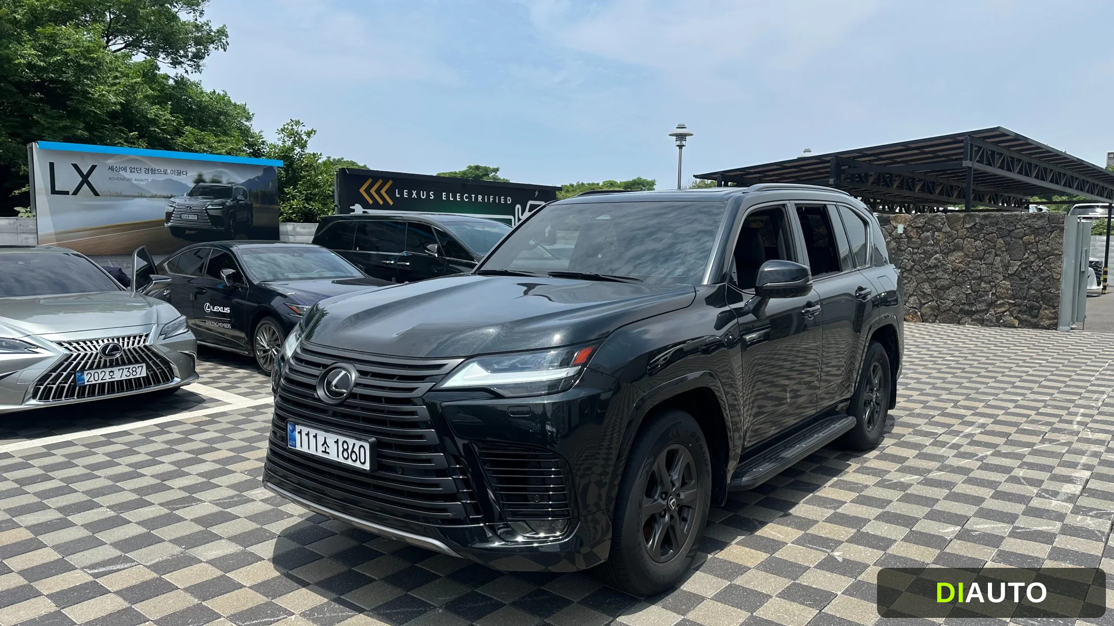 Lexus LX