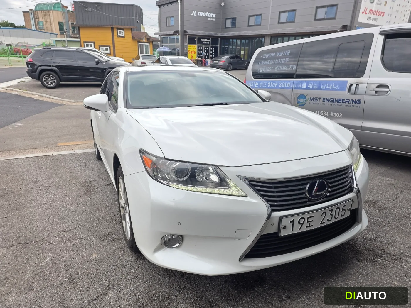 Lexus ES