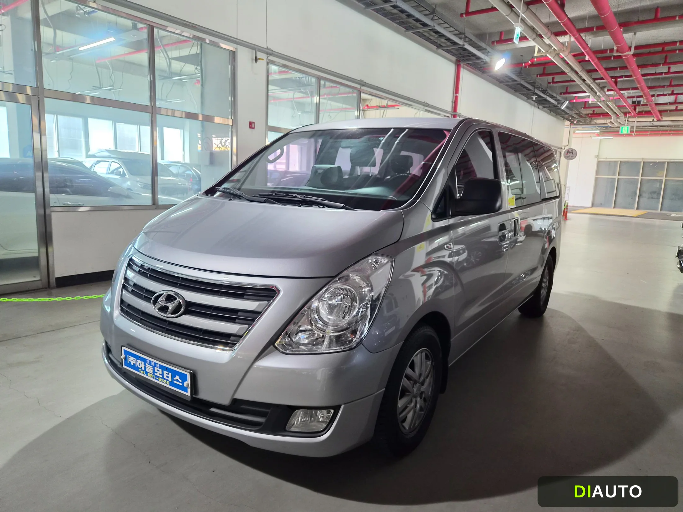 Hyundai Starex