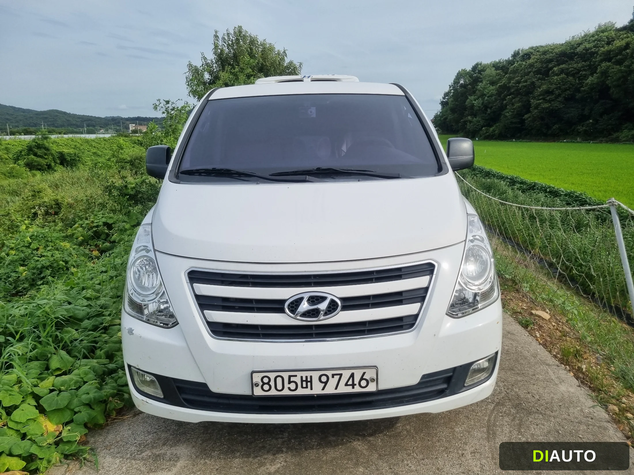 Hyundai Starex