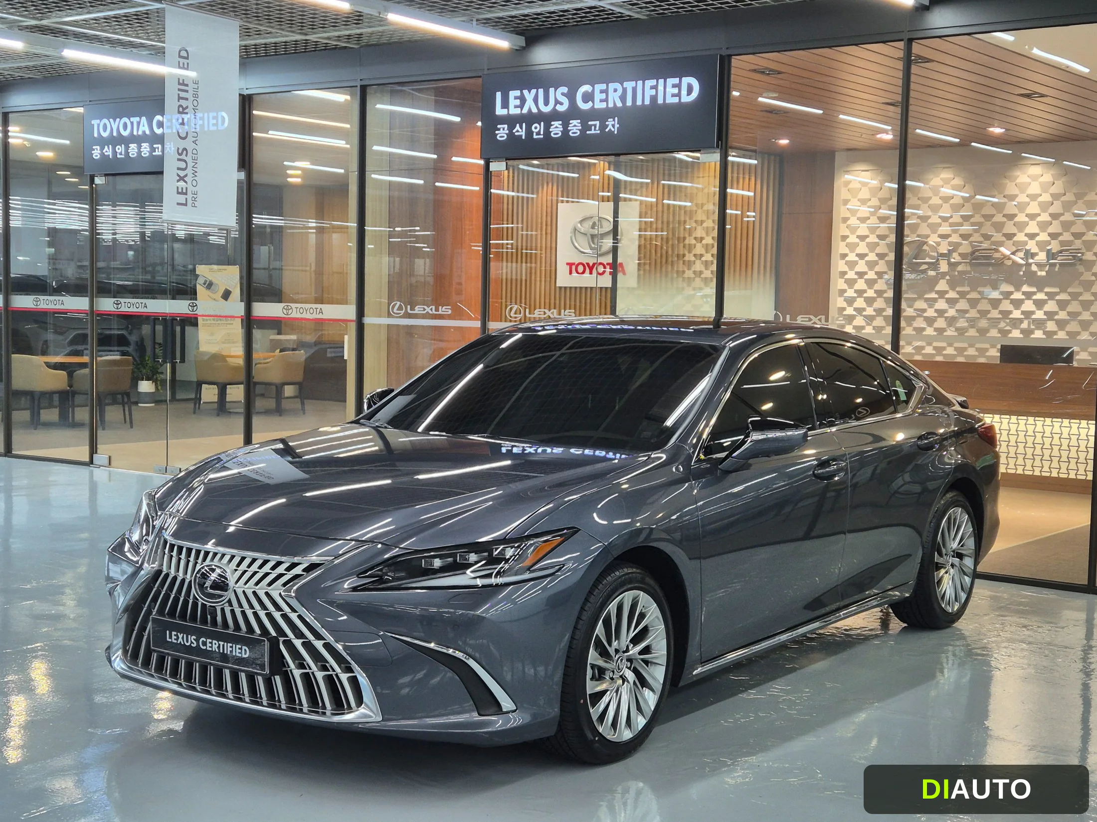 Lexus ES
