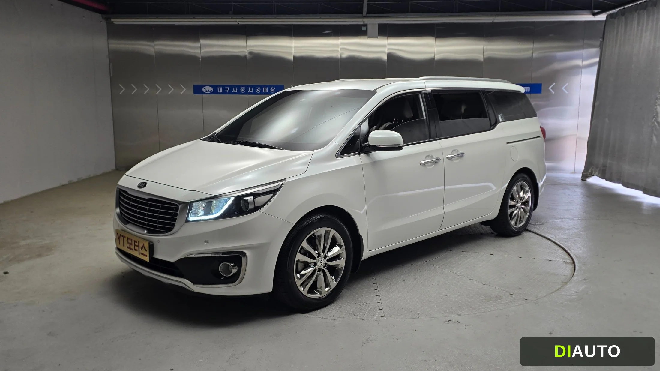Kia Canival