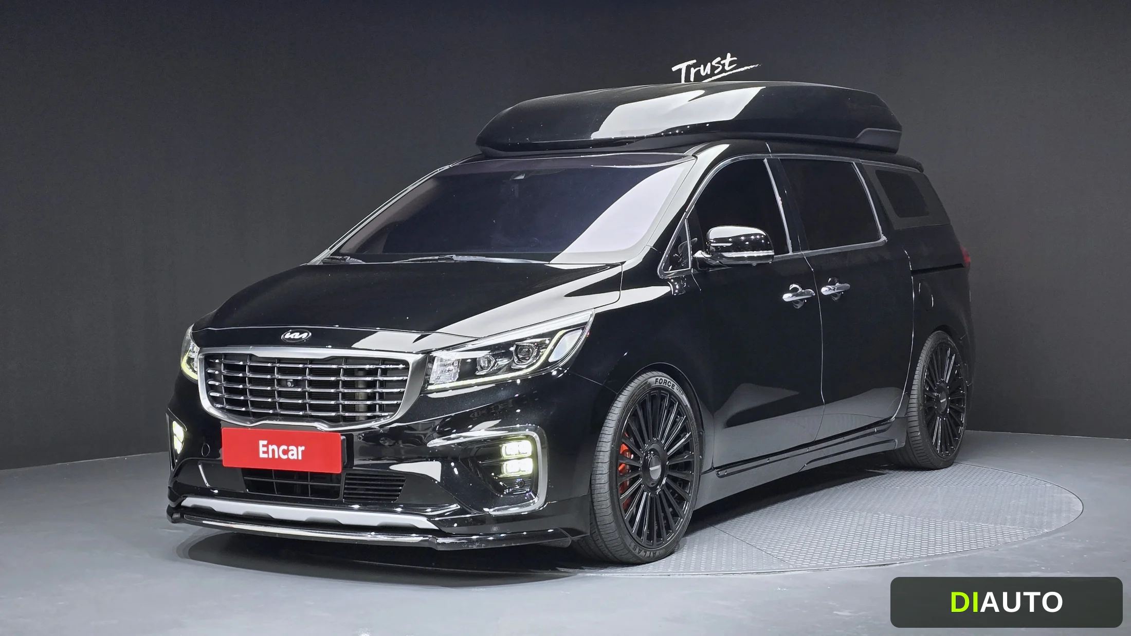 Kia Canival