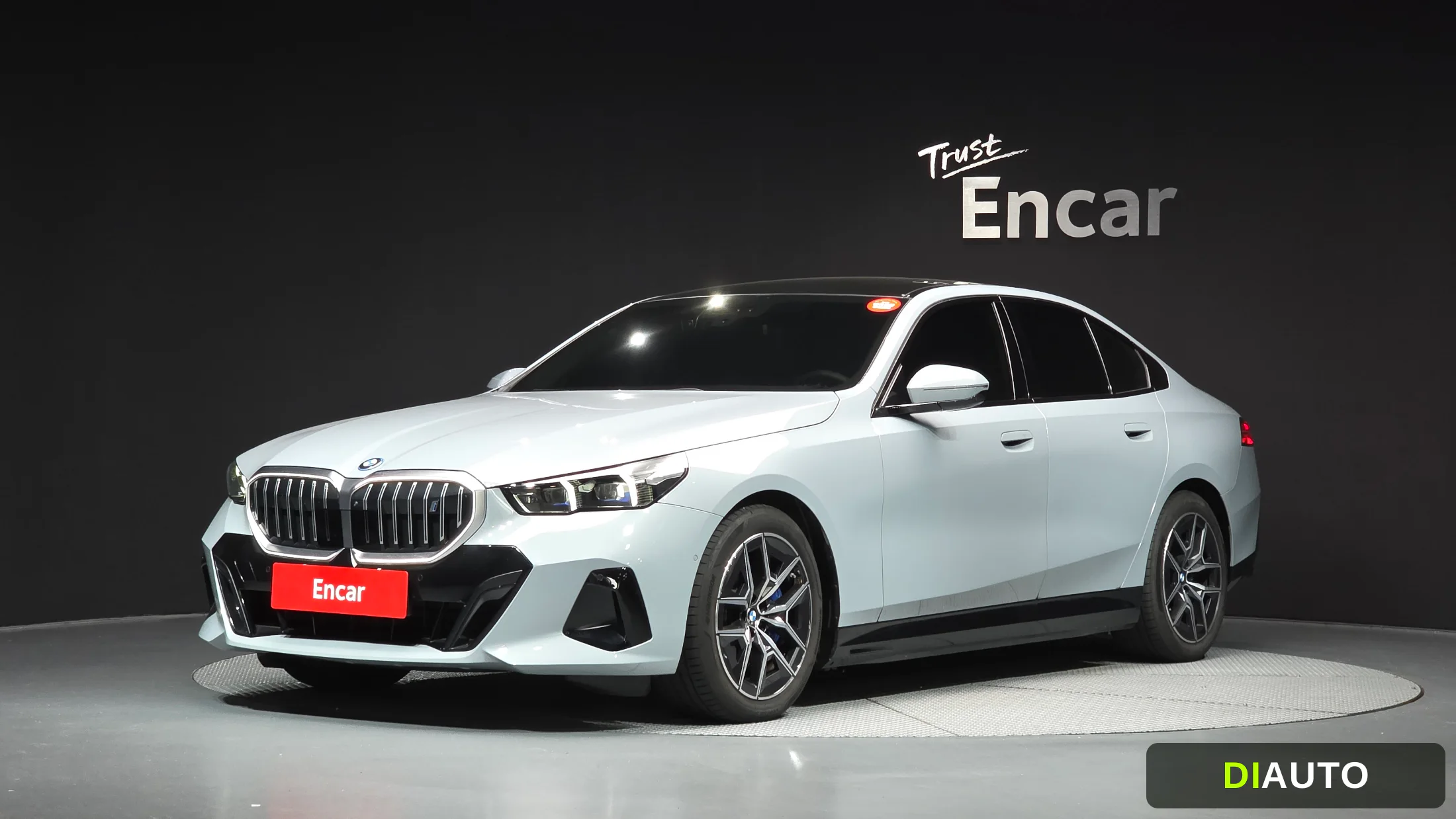 BMW i5