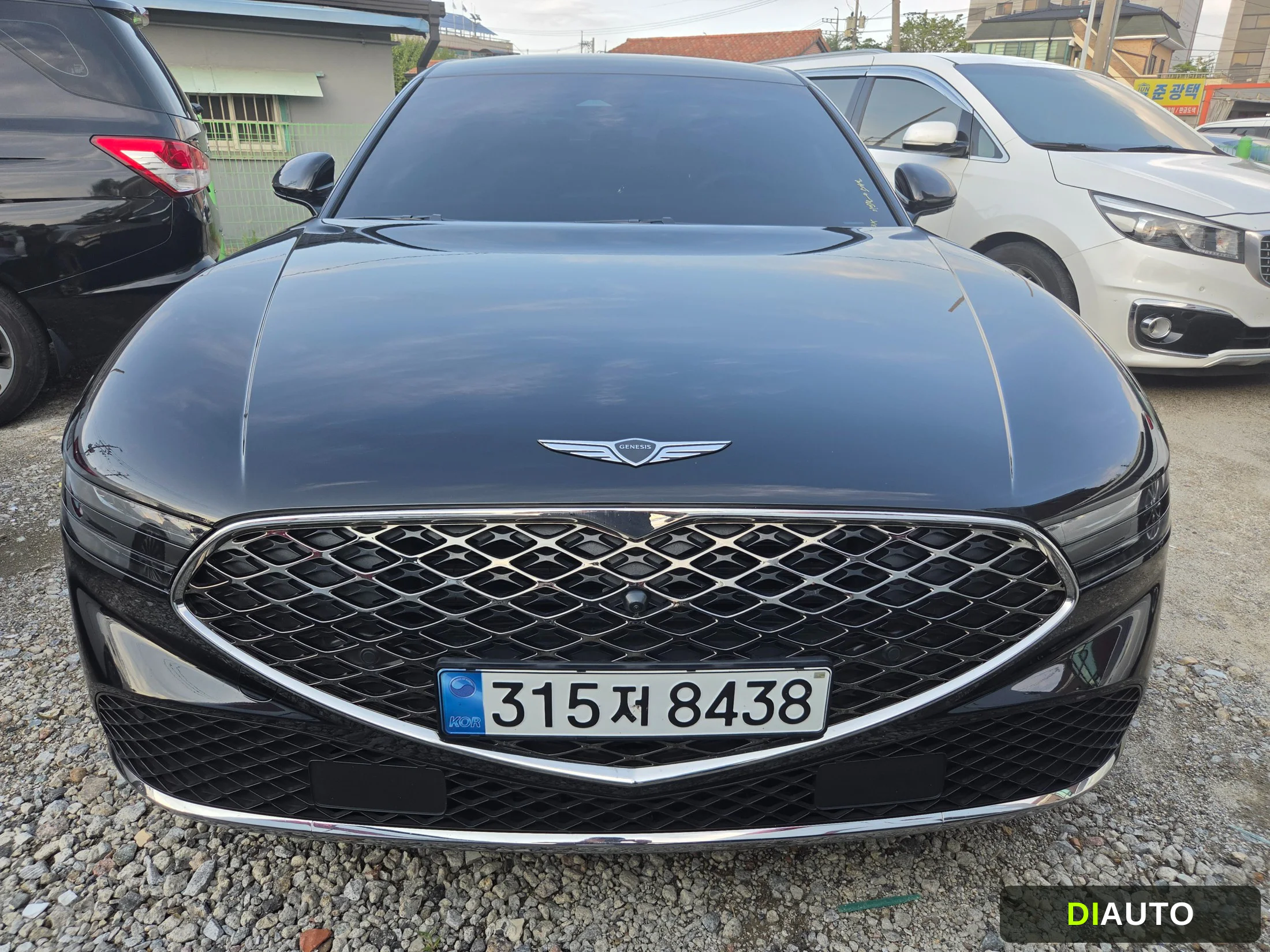 Genesis G90