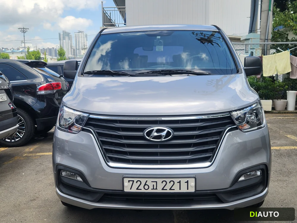 Hyundai Starex