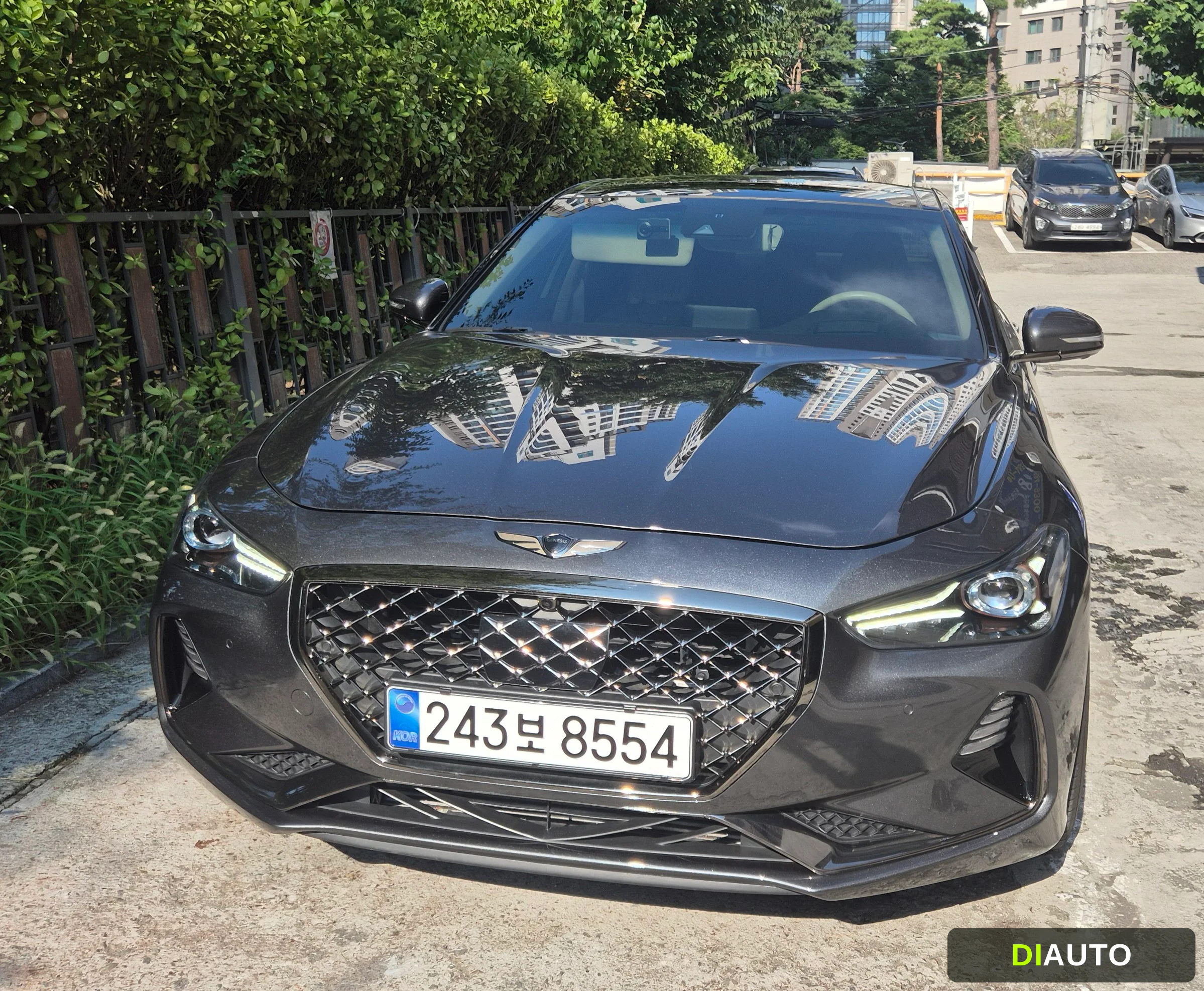Genesis G70