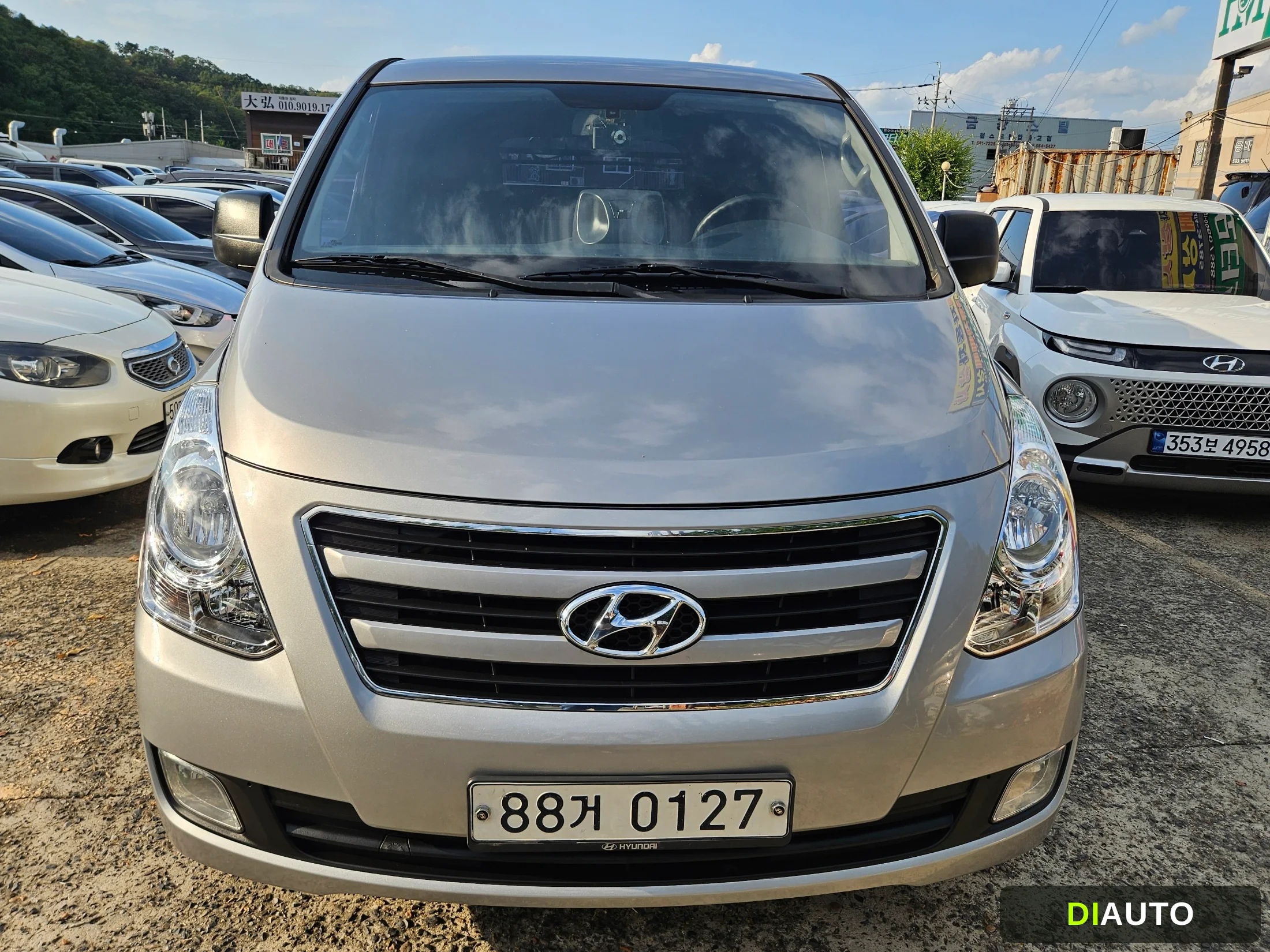 Hyundai Starex