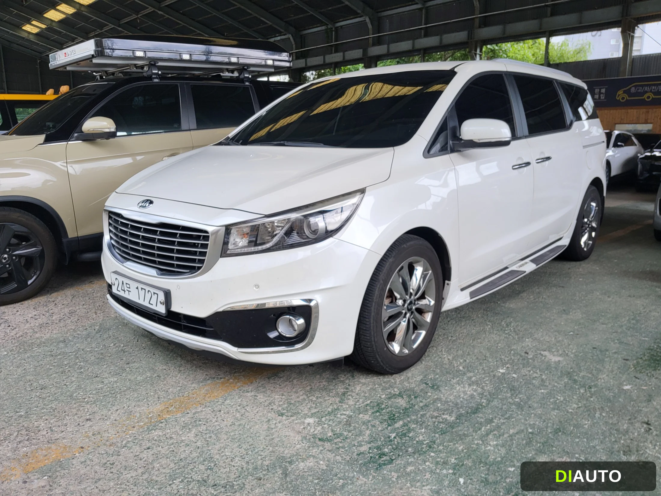 Kia Canival