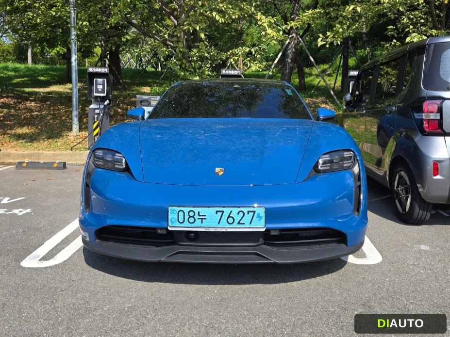 Porsche Taycan
