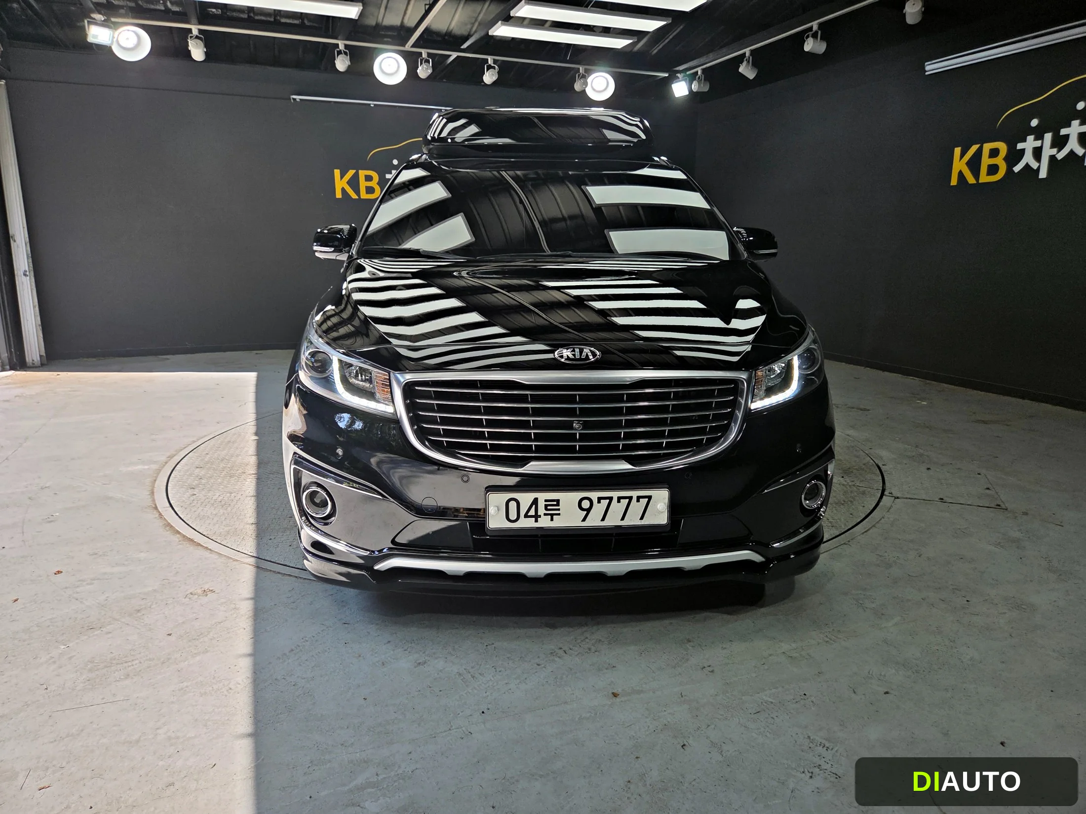 Kia Canival
