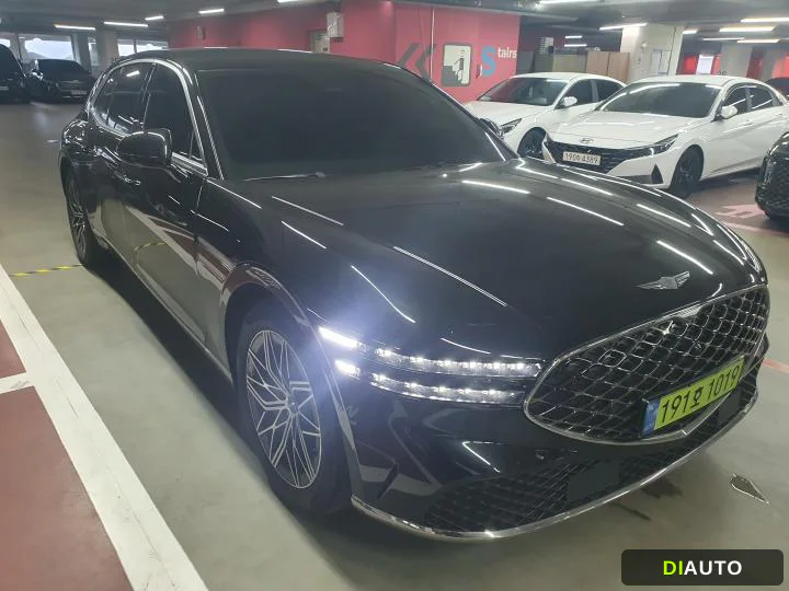 Genesis G90