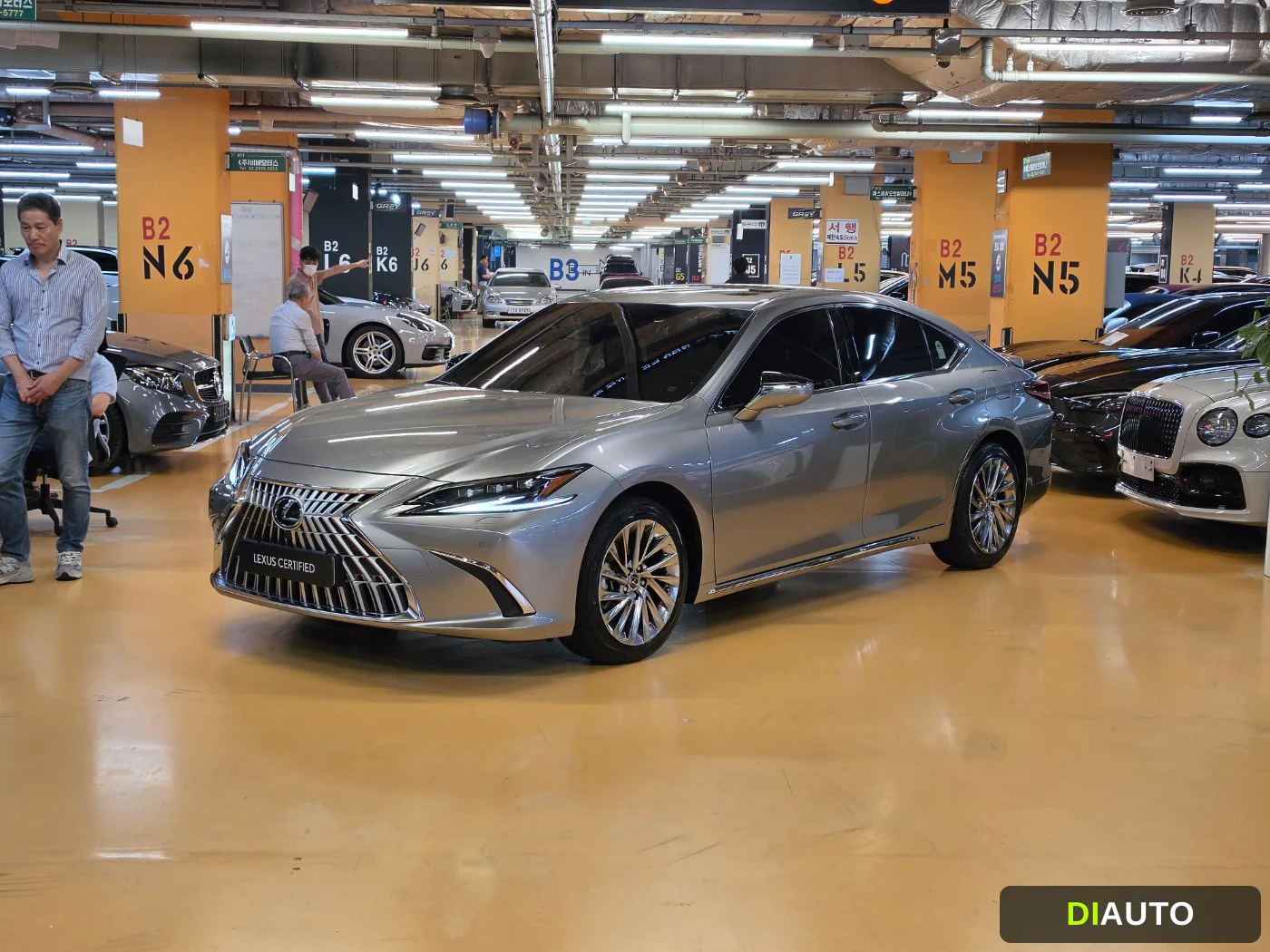 Lexus ES