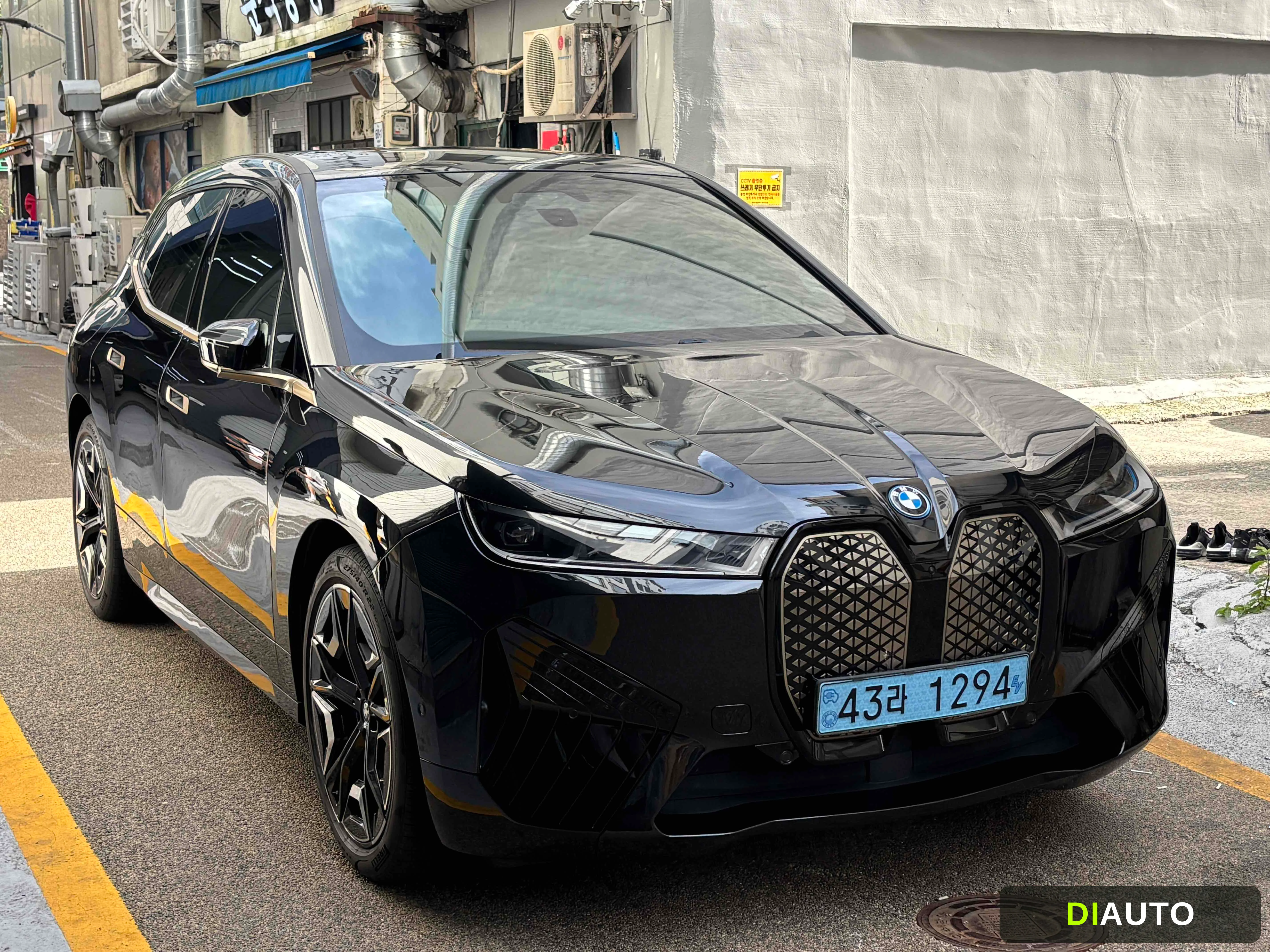 BMW iX